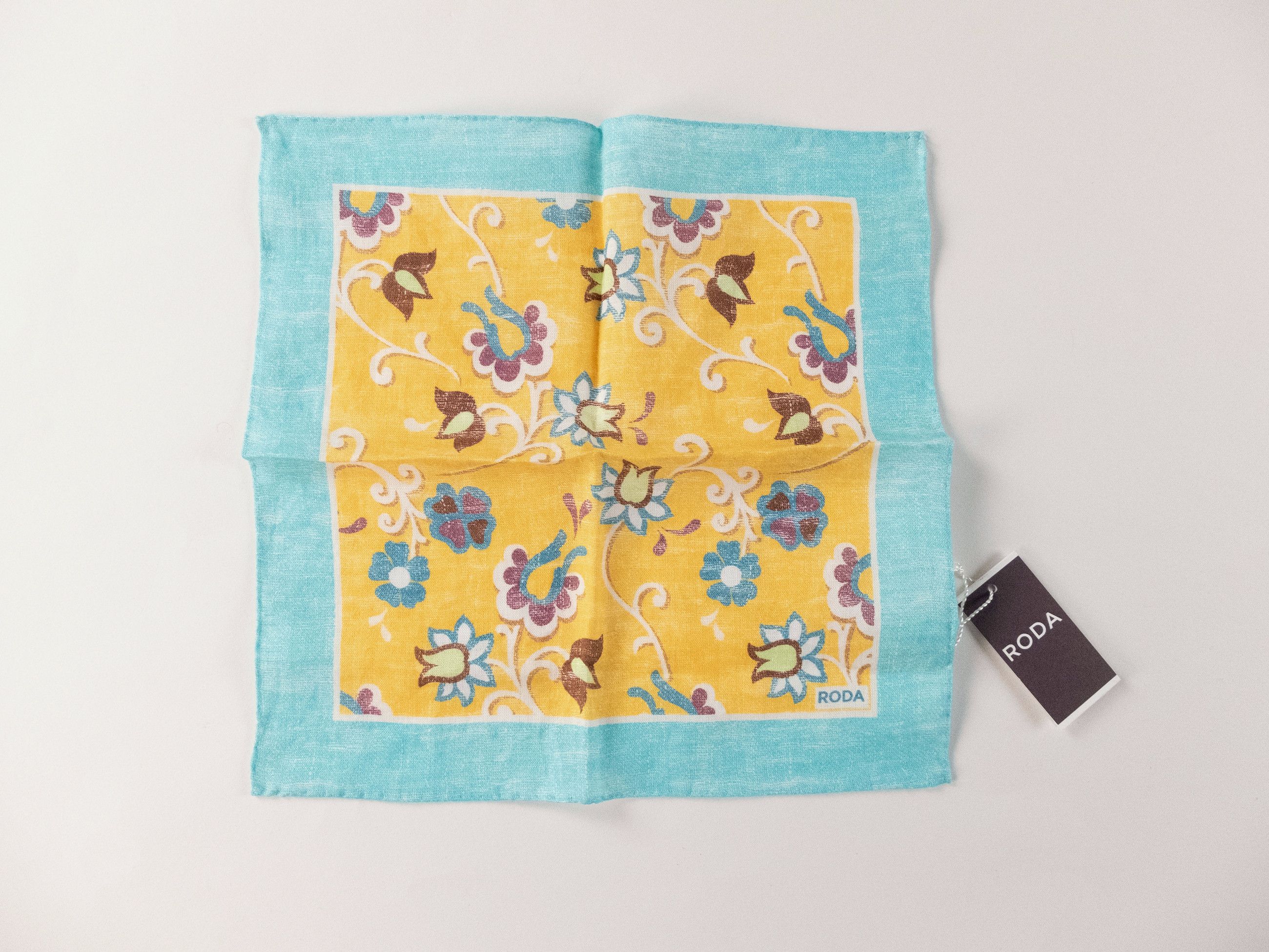 Other RODA 3 x hand made linen paisley heart floral pocket squares Size ONE SIZE - 10 Thumbnail