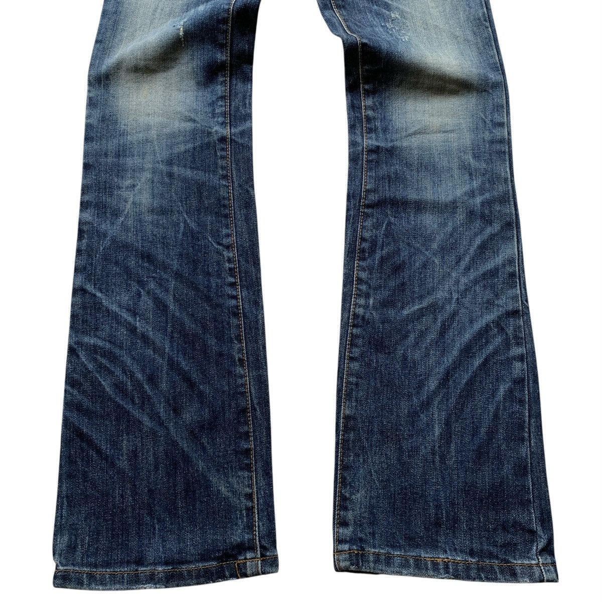 If Six Was Nine Piolla Distressed Clawmark ifsix LGB KMRII Flared Jeans Size US 29 - 2 Thumbnail
