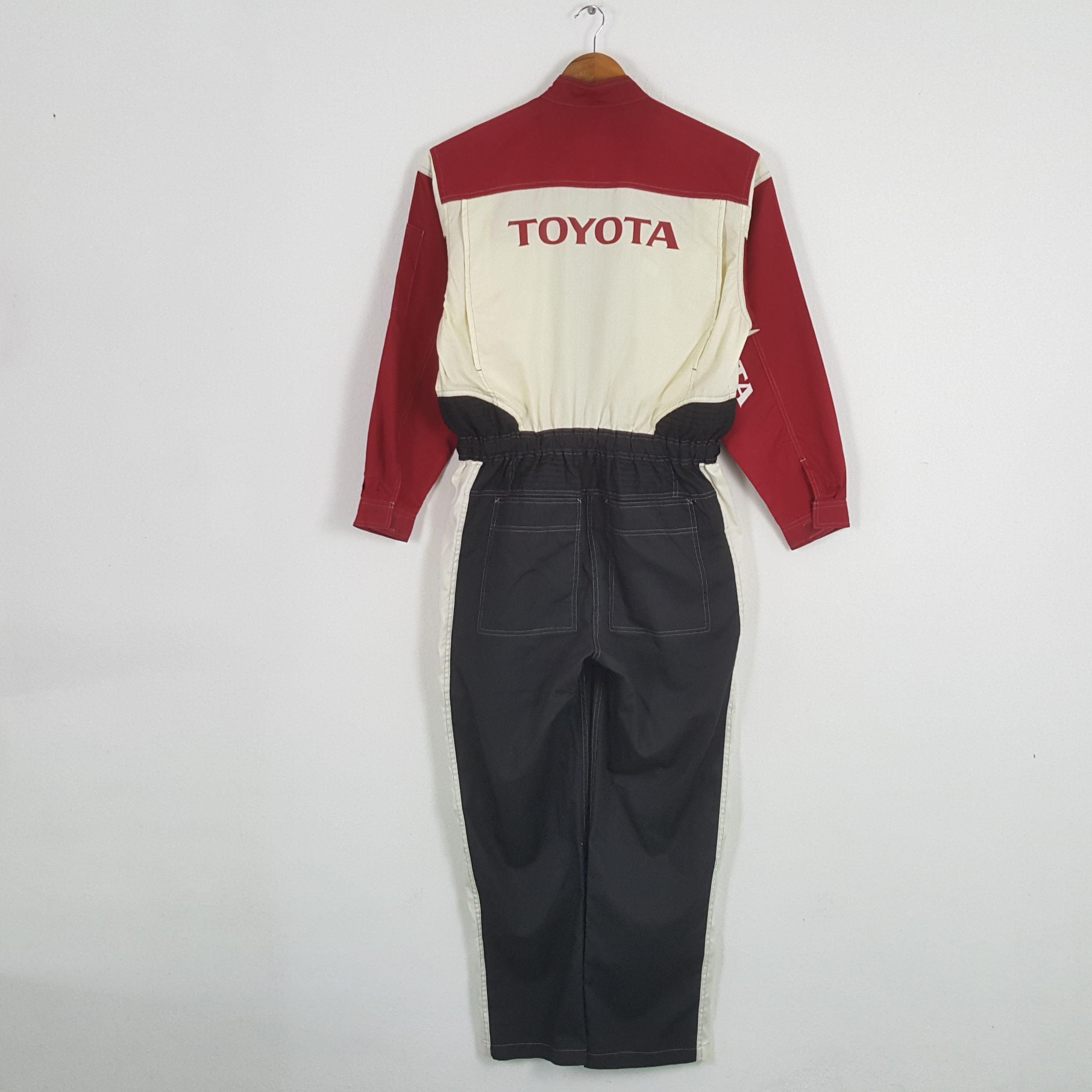 Japanese Brand × Vintage Vintage TOYOTA Japanese Motorsports Racing Coverall Jacket Size US L / EU 52-54 / 3 - 1 Thumbnail