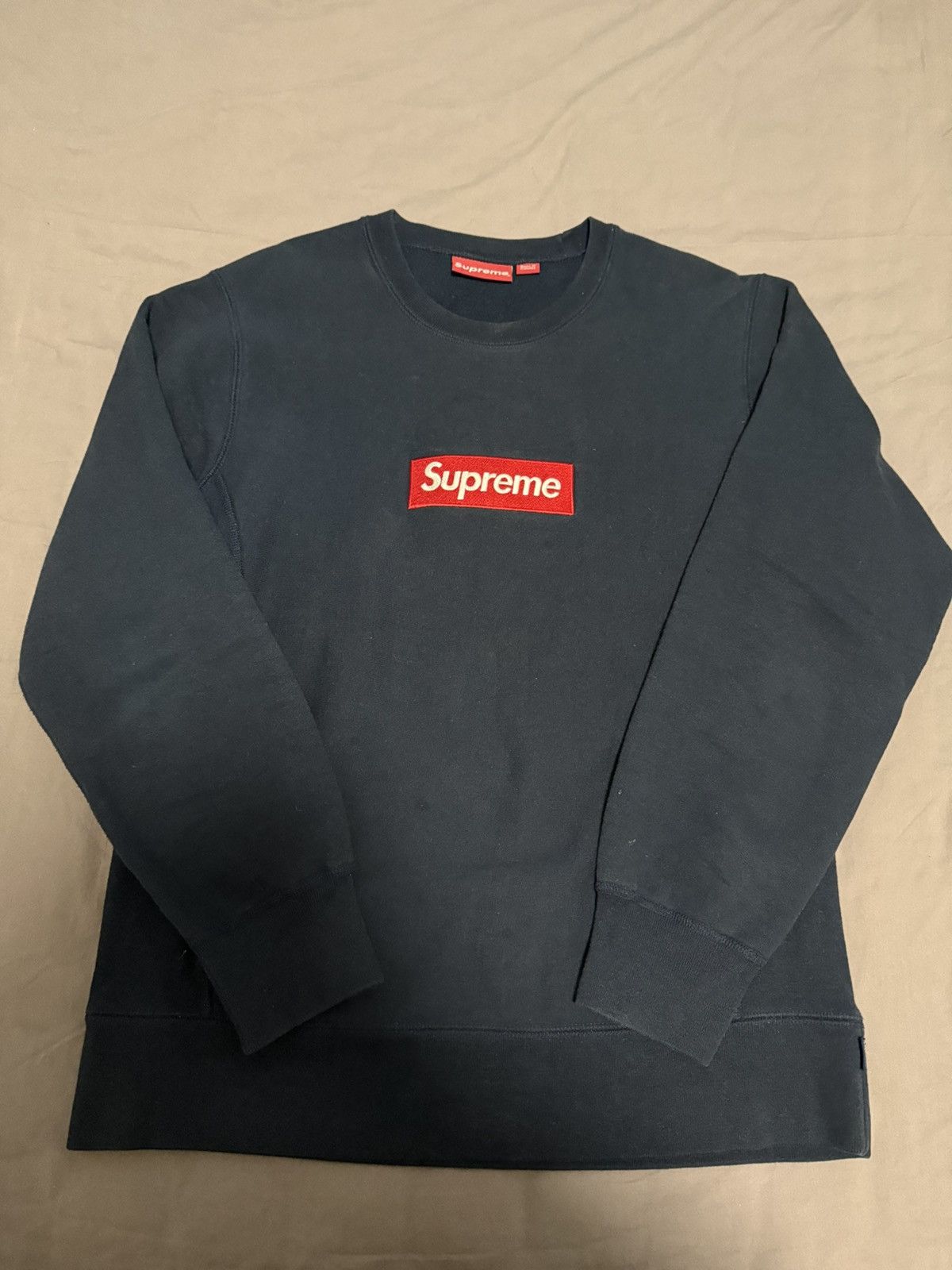 Supreme Supreme fw15 red on navy box logo crewneck Size US M / EU 48-50 / 2 - 1 Thumbnail