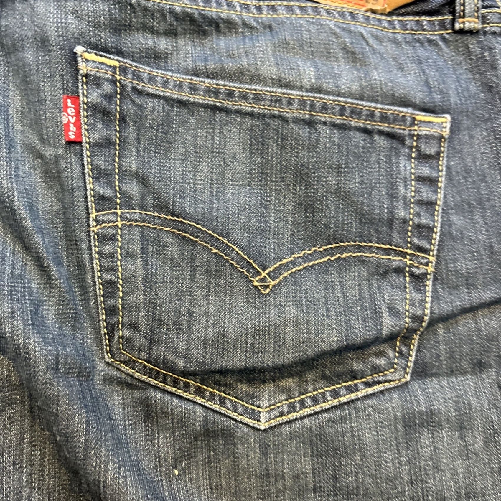 Levi's Levi’s 501 Jeans 36 X 29 Dark Blue Denim Button Fly Straight Men Regular Size: 36 Inseam 29 Size US 36 / EU 52 - 3 Thumbnail