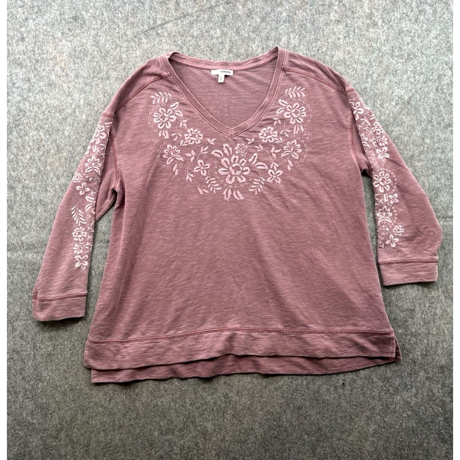 Vintage Sonoma Women's Blouse V-Neck Top Embroidered Floral 3/4 Sleeve Red Knit Cotton Size M Size M / US 6-8 / IT 42-44 - 2 Thumbnail