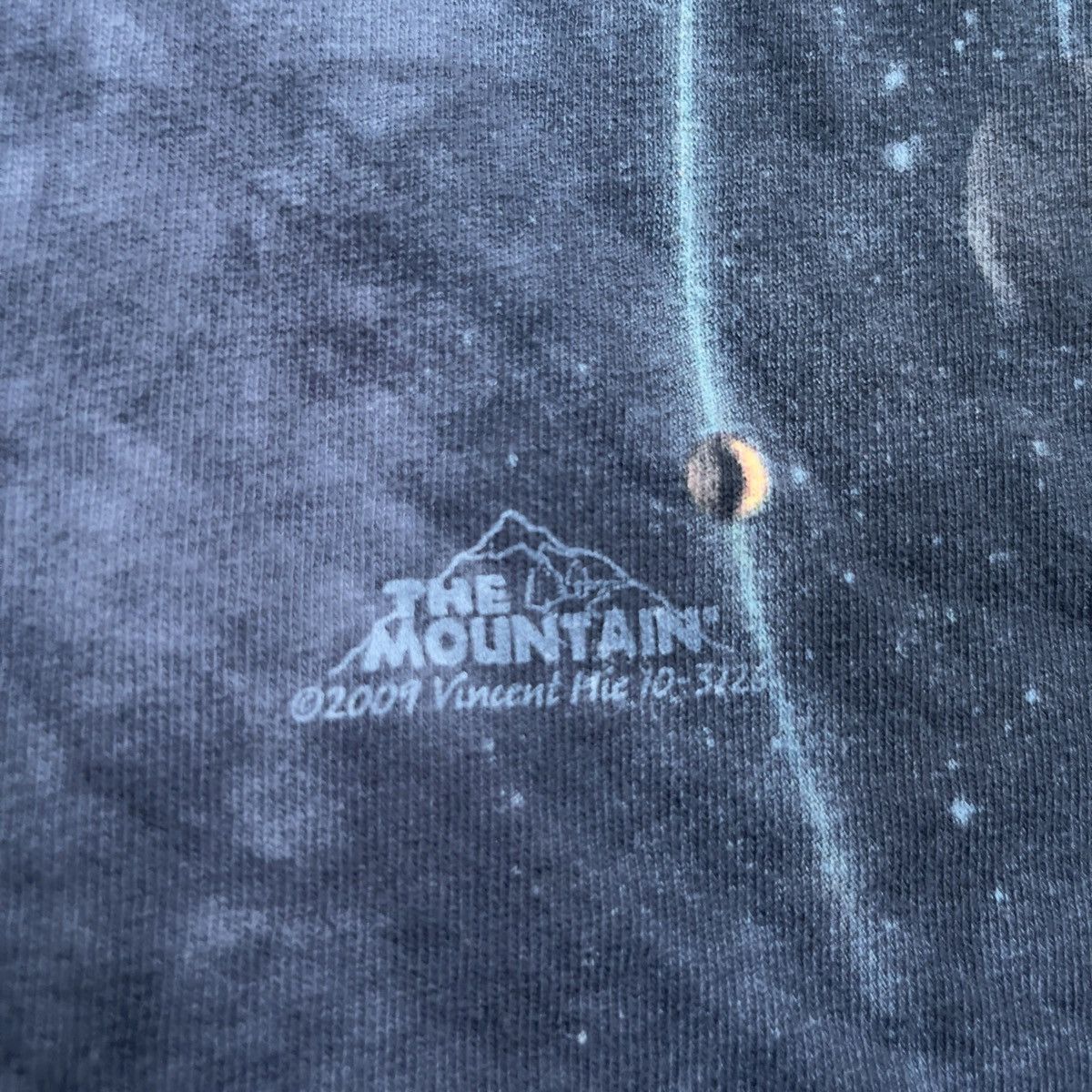 The Mountain × Vintage Vintage Y2K 2009 VINCENT HIE GALAXY AOP Shirt Size US XXL / EU 58 / 5 - 4 Thumbnail