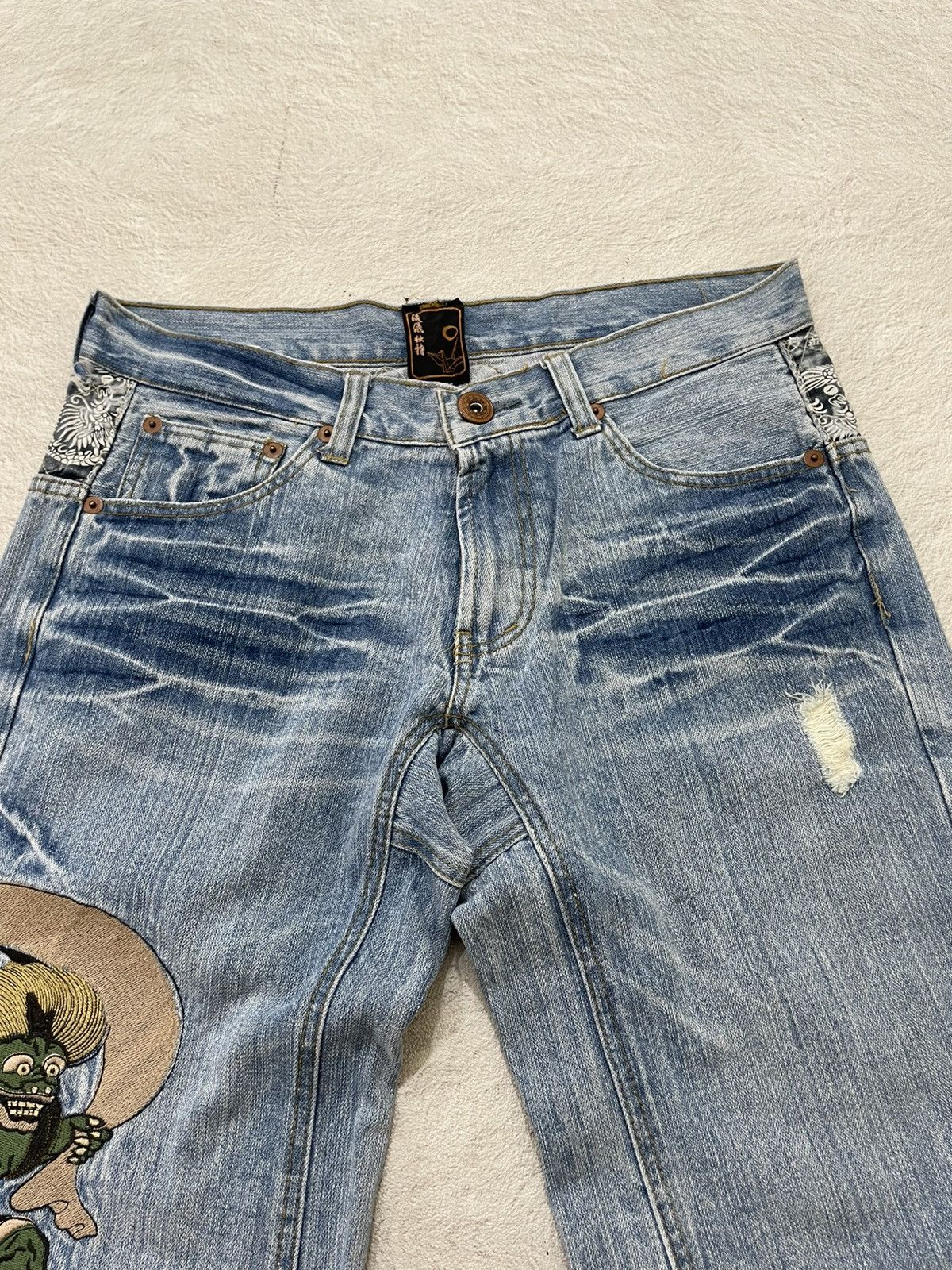 Japanese Brand Kara Kuri Japanes Embroidered Denim Y2K Oni Raijin Patchwork Size US 33 - 3 Thumbnail