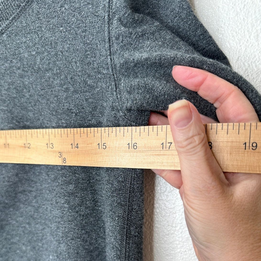 Lululemon Lululemon Athletic Gray Tea Lounge Sweater Asymmetrical 6 Size M / US 6-8 / IT 42-44 - 8 Thumbnail