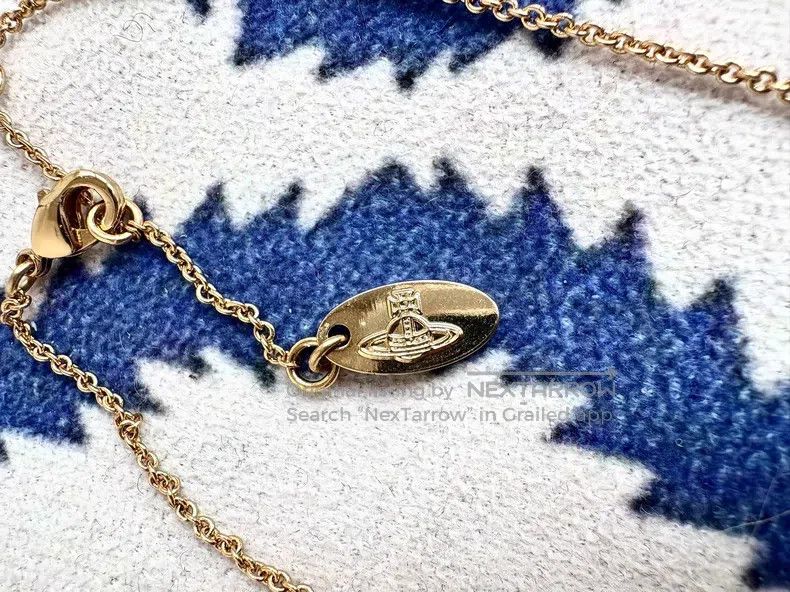 Vivienne Westwood Vivienne Westwood White gold mother-of-pearl Saturn neckla Size ONE SIZE - 7 Thumbnail