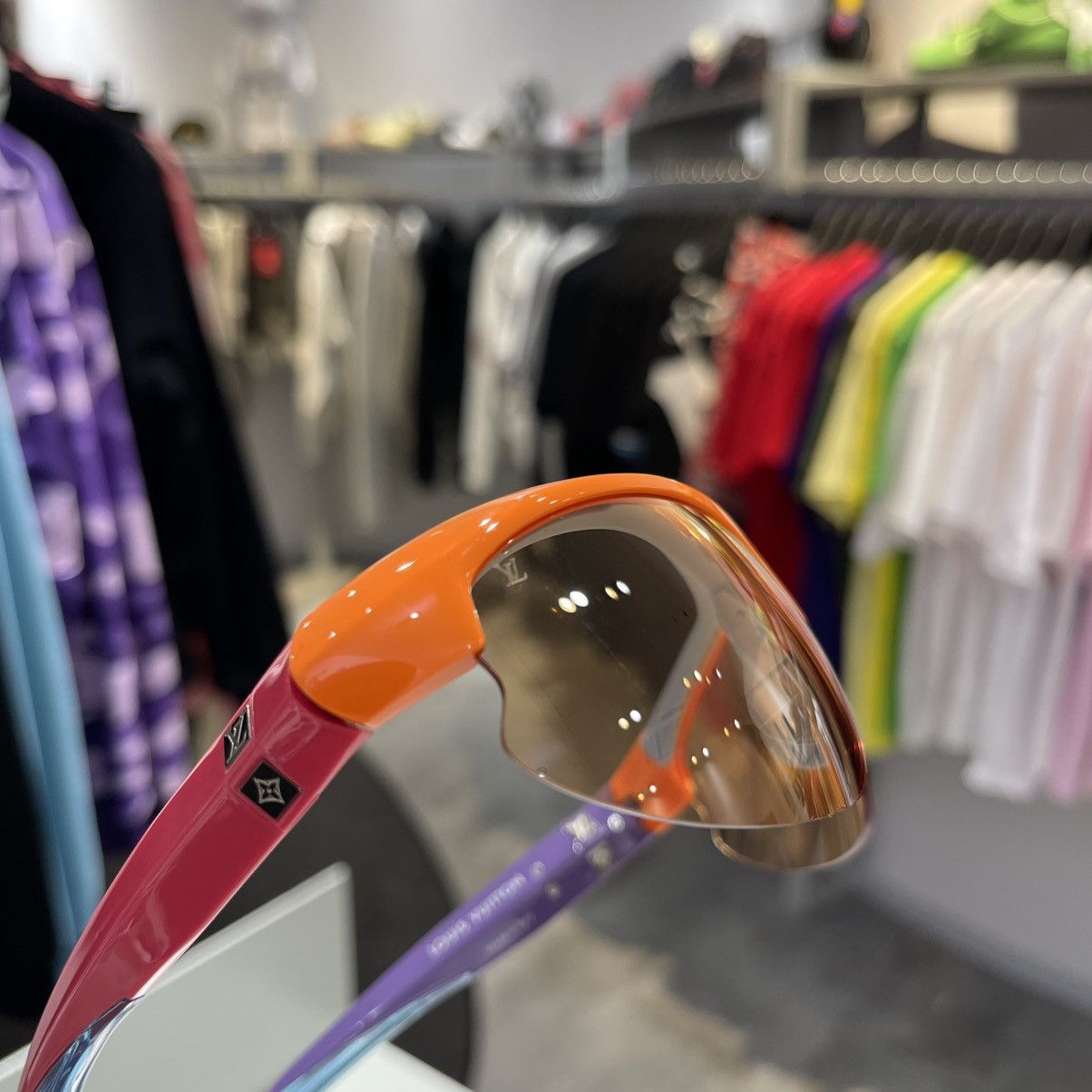 Louis Vuitton Louis Vuitton 4Motion Orange Sunglasses Size ONE SIZE - 5 Thumbnail
