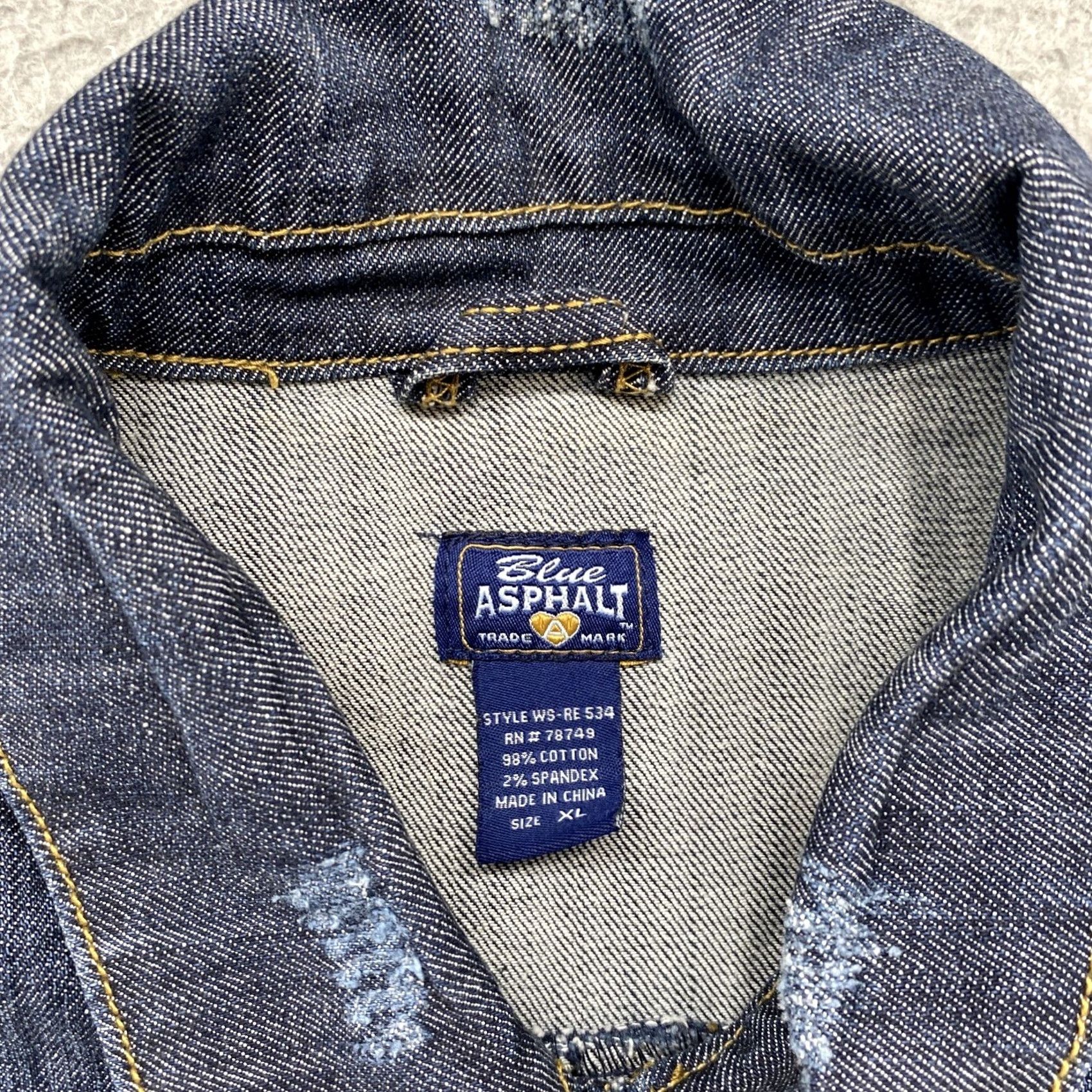 Denime VINTAGE Blue Asphalt Denim Button Up Jean Jacket Women’s Junior XL Casual 90s Embroidered Men/Women Size 40" / US 18 - 4 Thumbnail