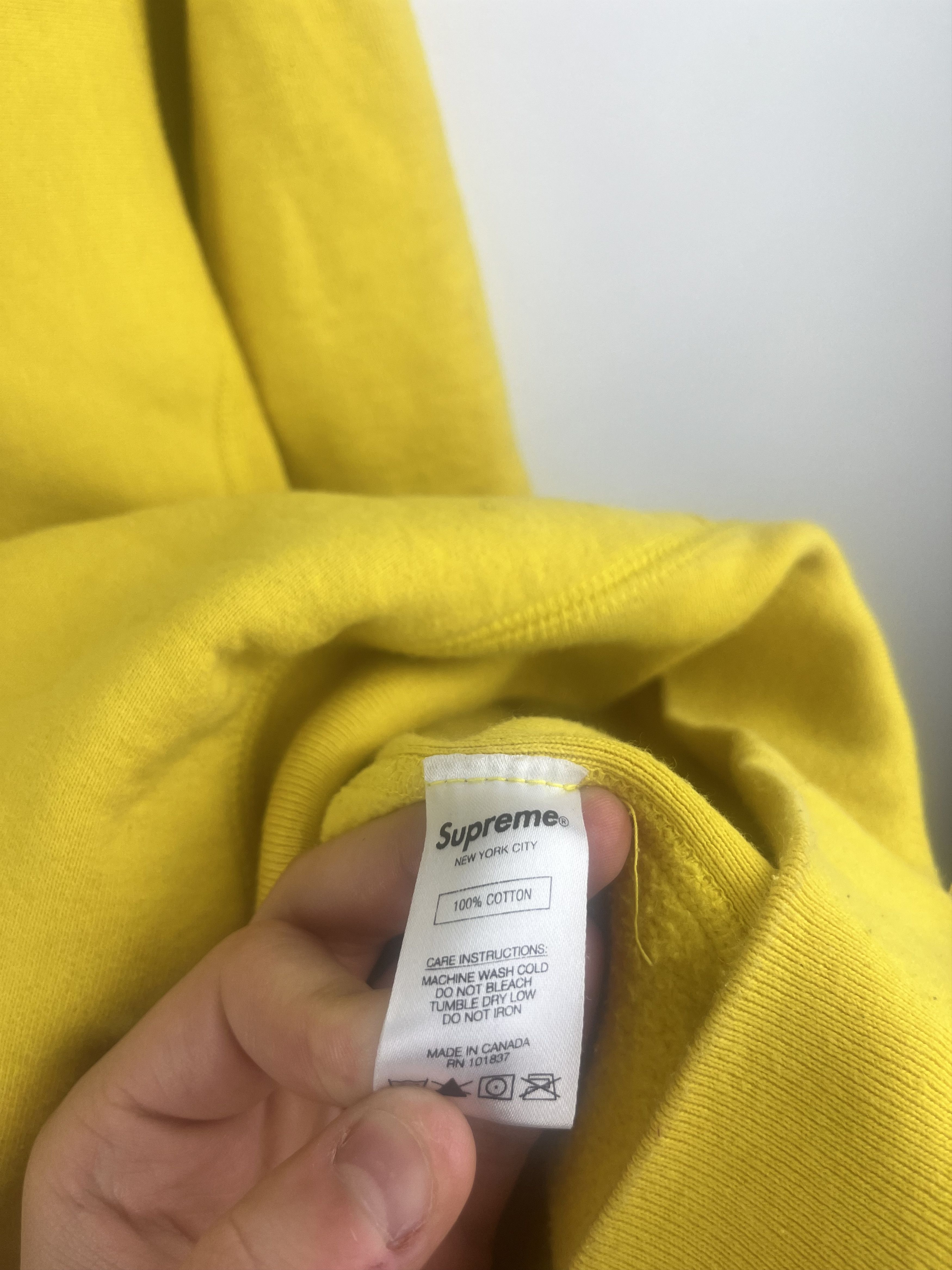 Supreme Classic Script Hoodie Yellow Size US L / EU 52-54 / 3 - 4 Thumbnail