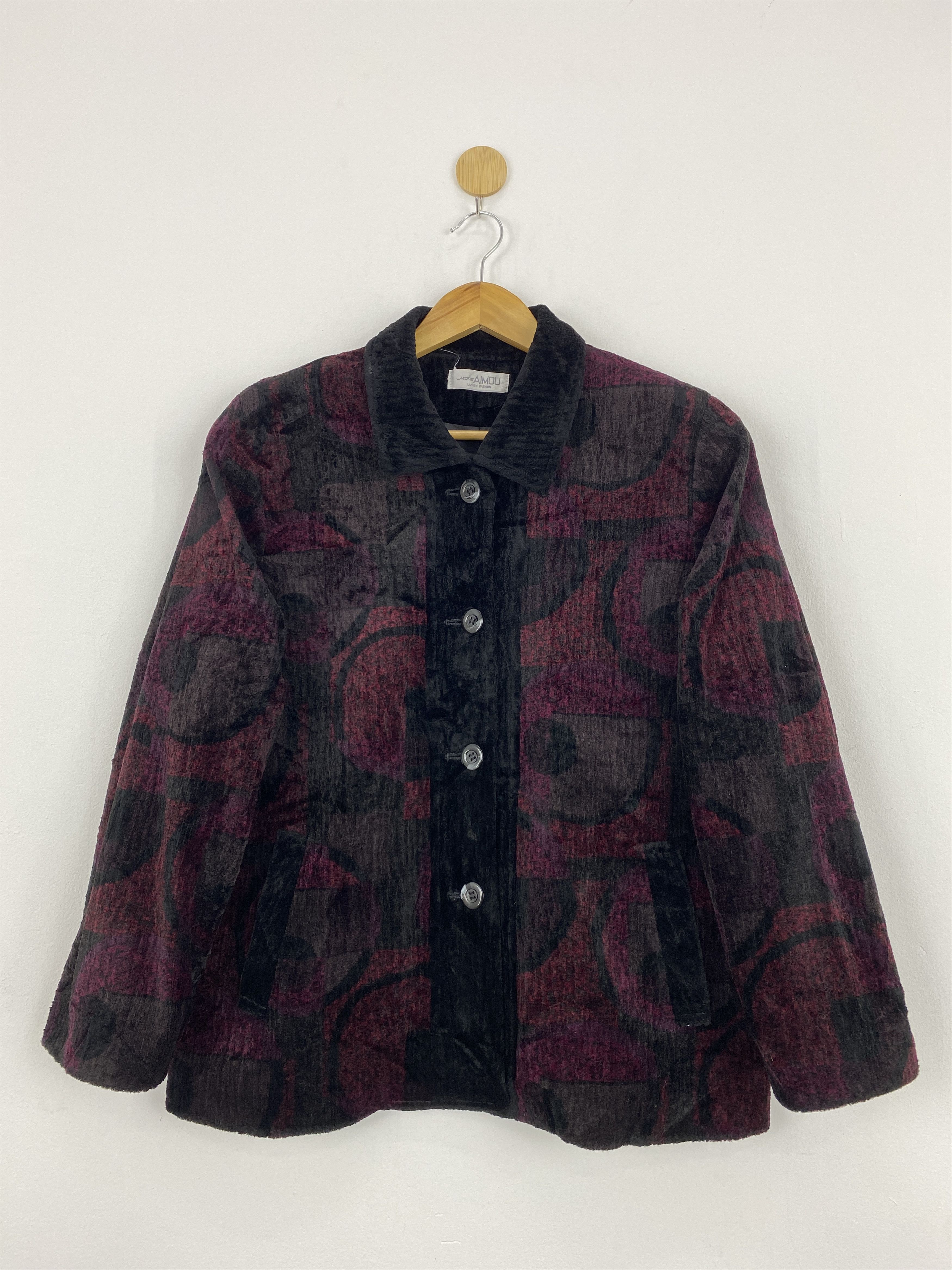 Japanese Brand Vintage Novelty Boroque Velvet Button Up Jacket J1743 Size M / US 6-8 / IT 42-44 - 1 Thumbnail