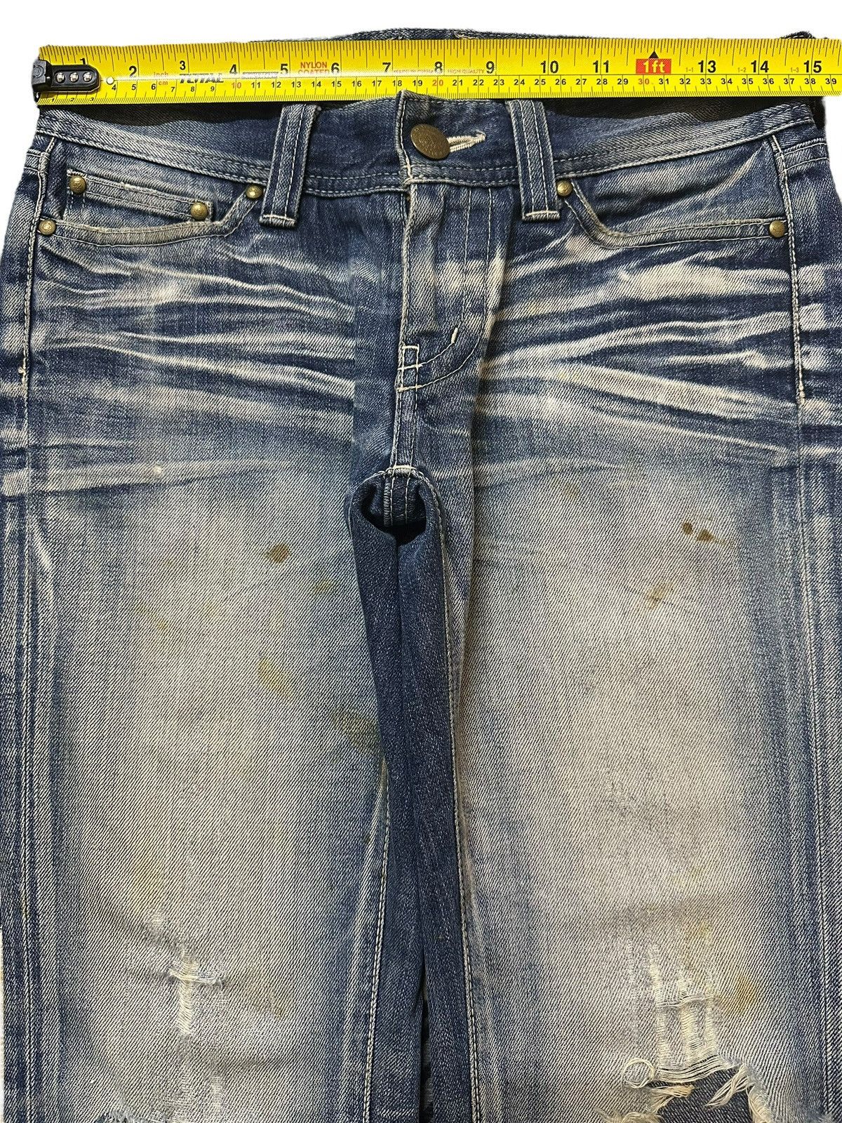 Vanquish Vintage Vanquish Blue Faded Stone Wash Distressed Jeans Size US 29 - 13 Thumbnail
