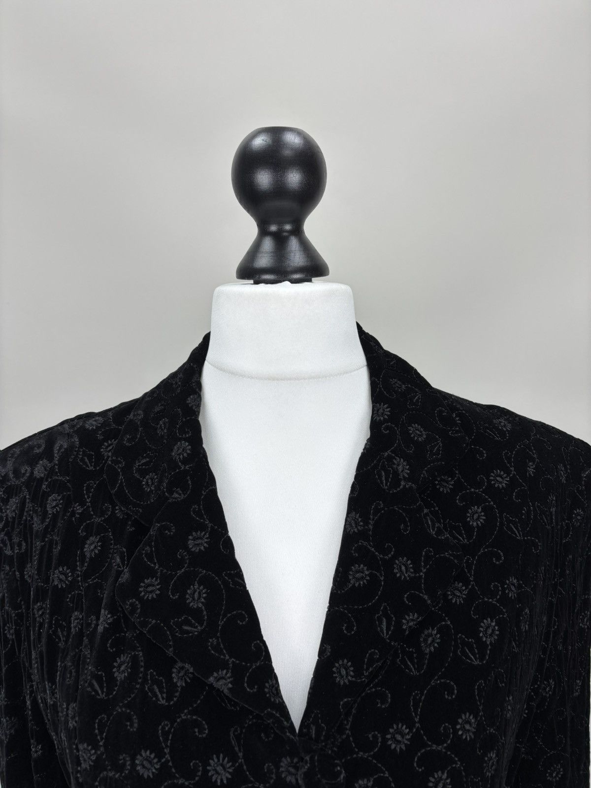 Laura Ashley Womens suit Laura Ashley Size 10 Color Black Size L / US 10 / IT 46 - 4 Thumbnail