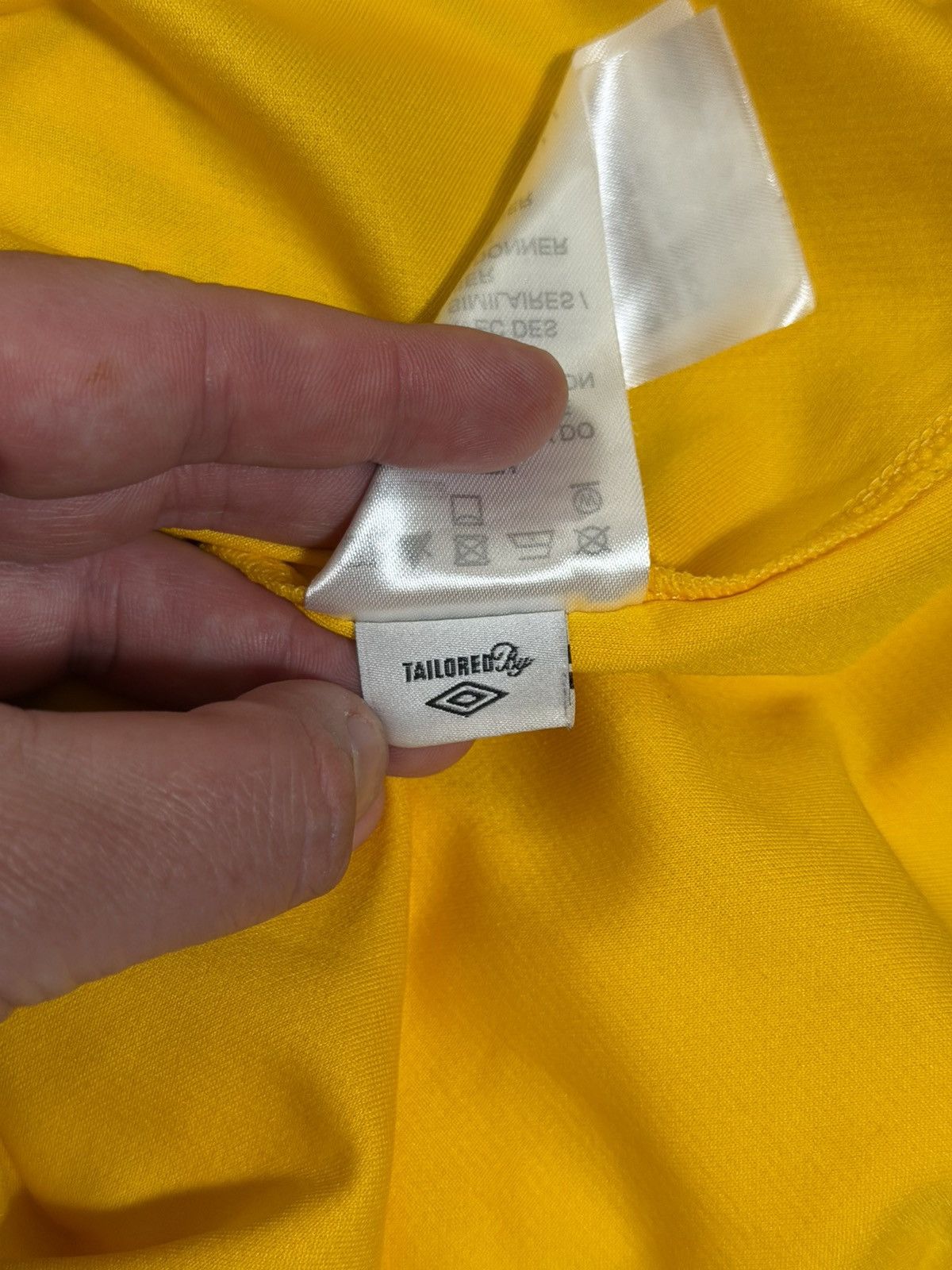 Umbro Umbro Brazil Jersey/Umbro Soccer Jersey/Brazil Soccer Jersey Size US L / EU 52-54 / 3 - 7 Thumbnail