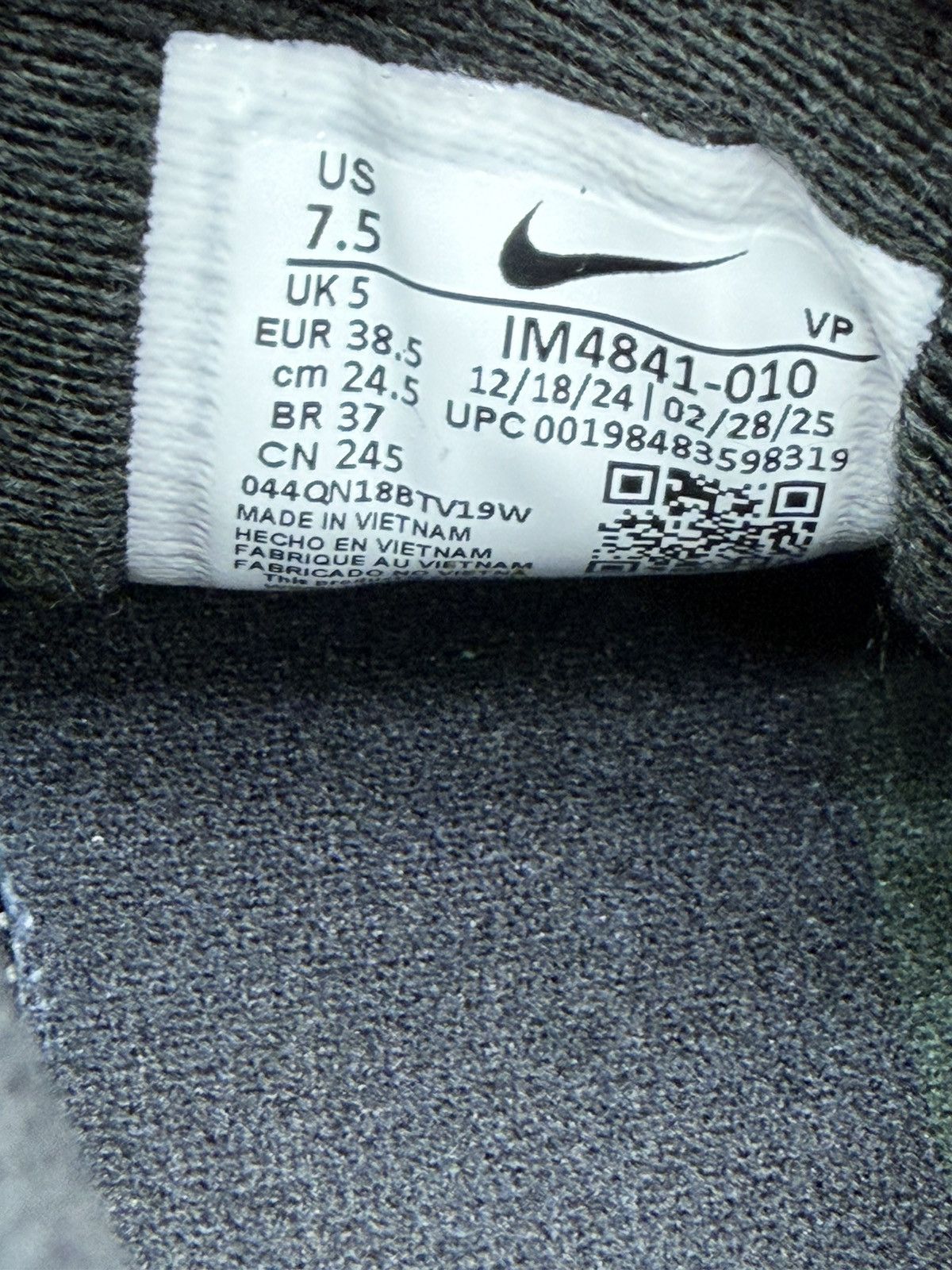 Nike Nike Total 90 Triple Black US 7.5 Brand New Free Shipping Size US 7.5 / IT 37.5 - 6 Thumbnail
