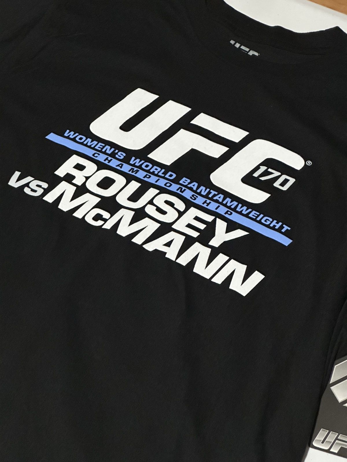 UFC Vtg y2k UFC 170 Rhonda Rousey vs McMann Event Promo T-shirt Size US M / EU 48-50 / 2 - 3 Thumbnail