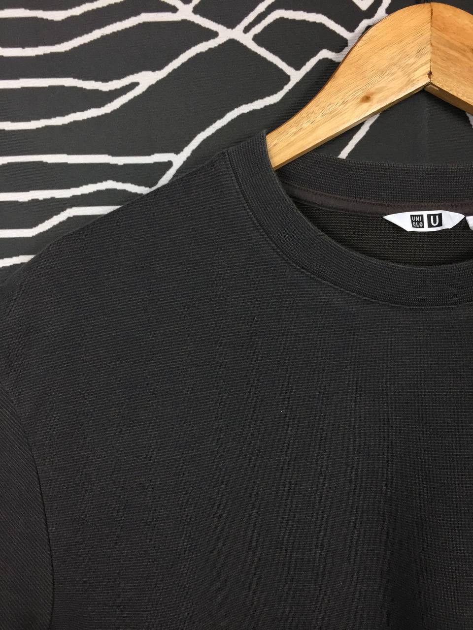 Japanese Brand Uniqlo U AIRism Crew Neck Half Sleeve Tee Size US L / EU 52-54 / 3 - 4 Thumbnail