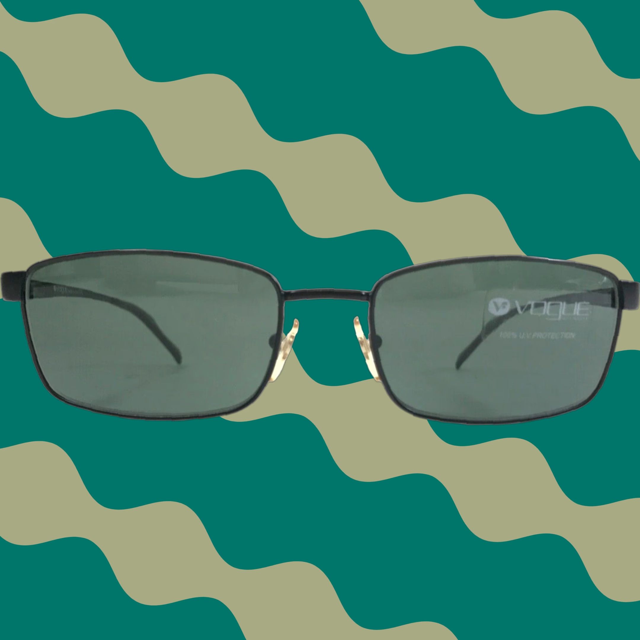 Vogue Black Sunglasses with Green Lenses Vogue Eyewear Sunglasses VO-4173-S 352/2 main image 4