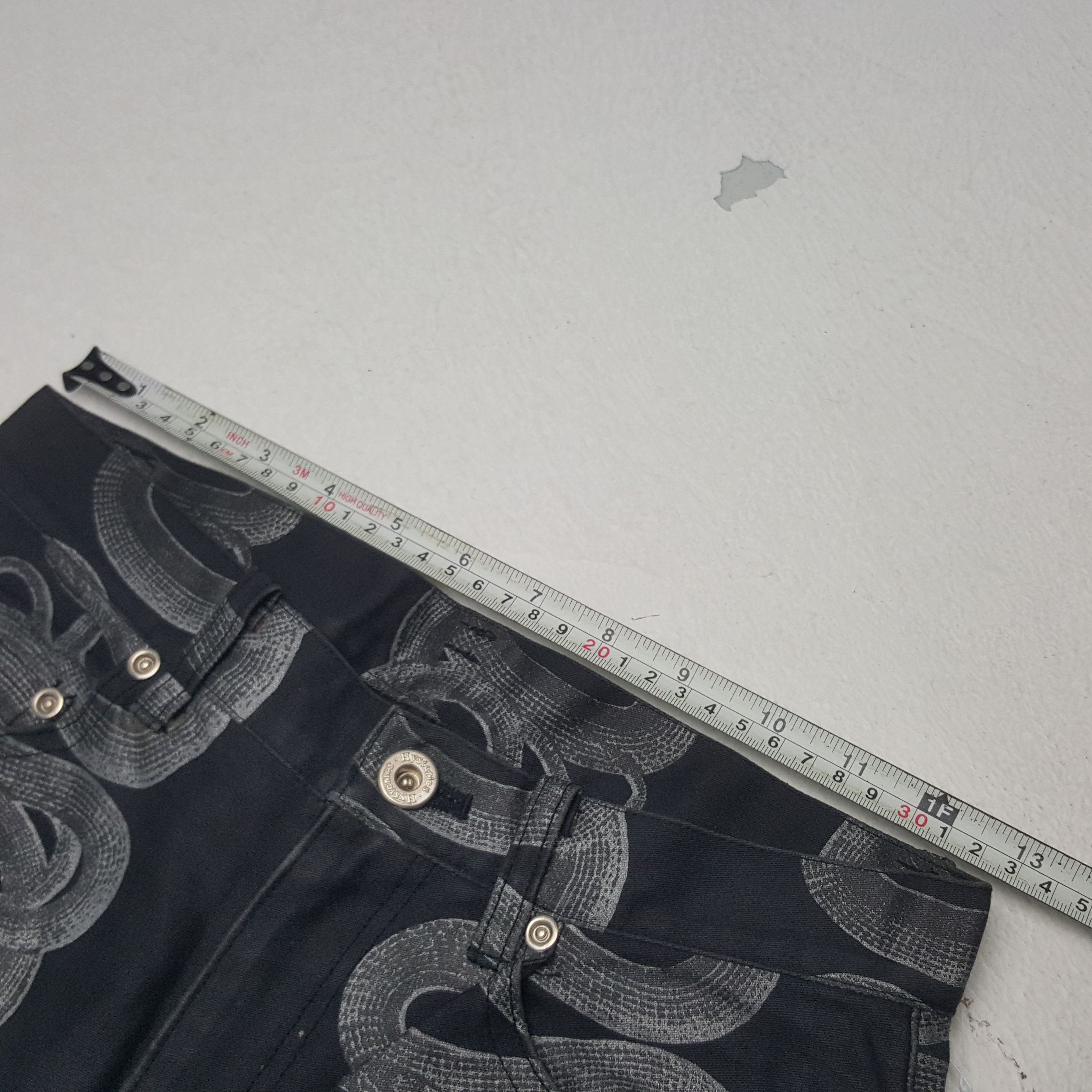 Hysteric Glamour × Japanese Brand × Vintage Vintage Hysteric Glamour Snakes Denim Rare Jeans Size 25" / US 0 / IT 36 - 7 Thumbnail