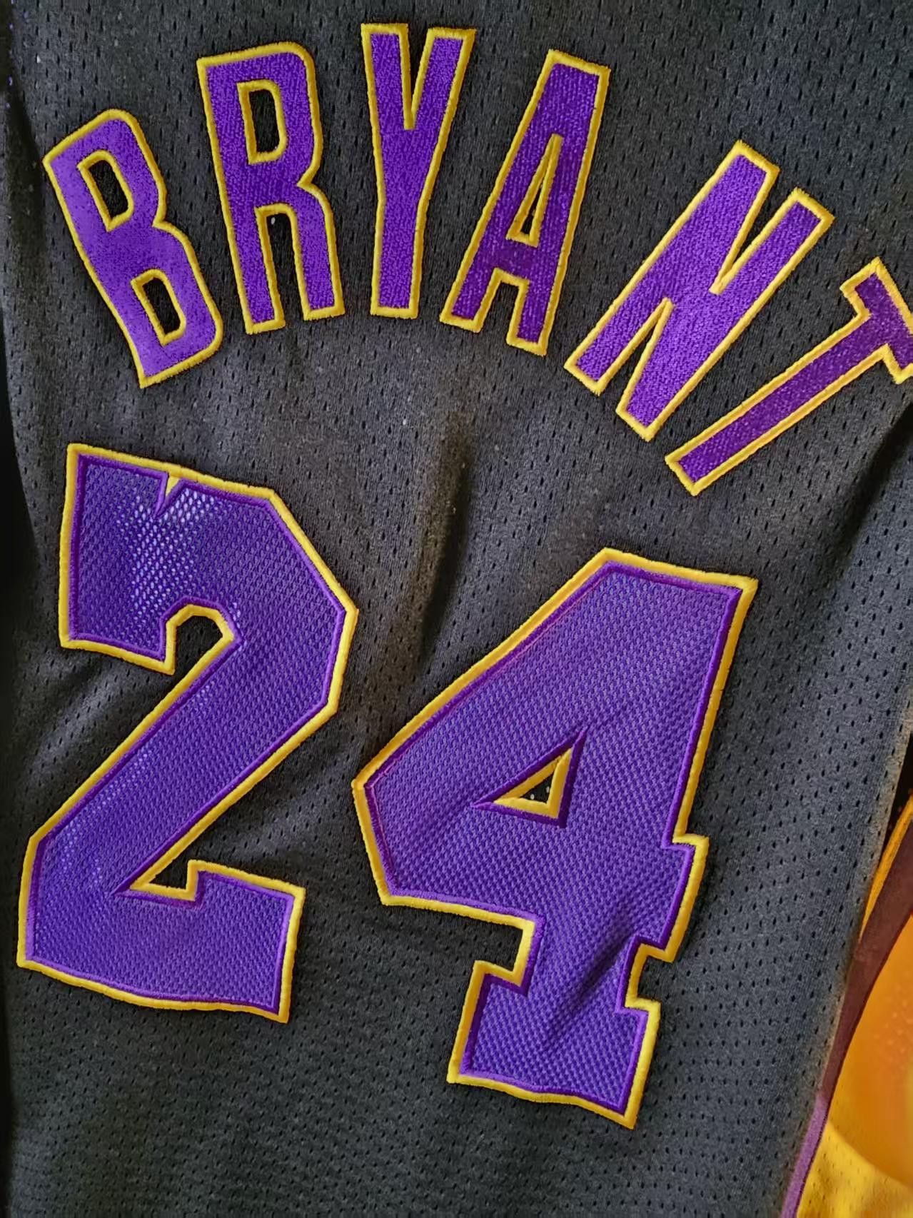 NBA Laker #24 Kobe Bryant Jersey Double Stitched Black L Size US L / EU 52-54 / 3 - 4 Thumbnail
