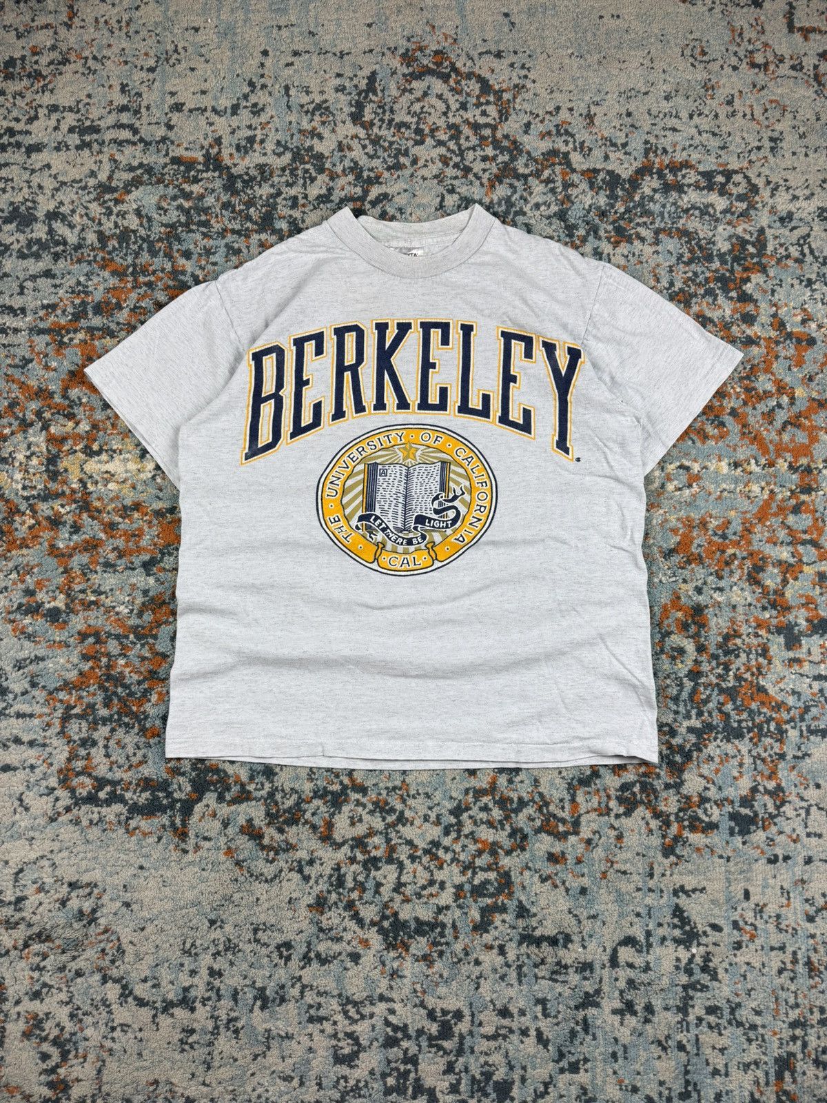 Vintage Vintage 80s Berkeley university of california boxy tee Size US S / EU 44-46 / 1 - 1 Thumbnail