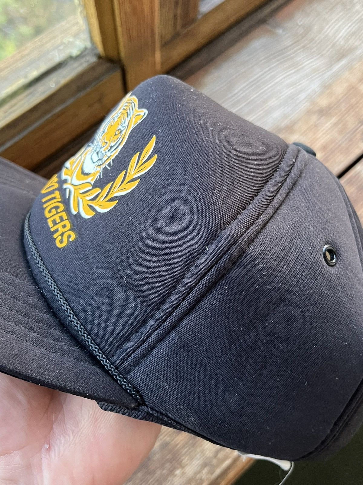 Vintage Vintage Y2K Esso Tiger Trucker Hat Yellow Size ONE SIZE - 6 Thumbnail