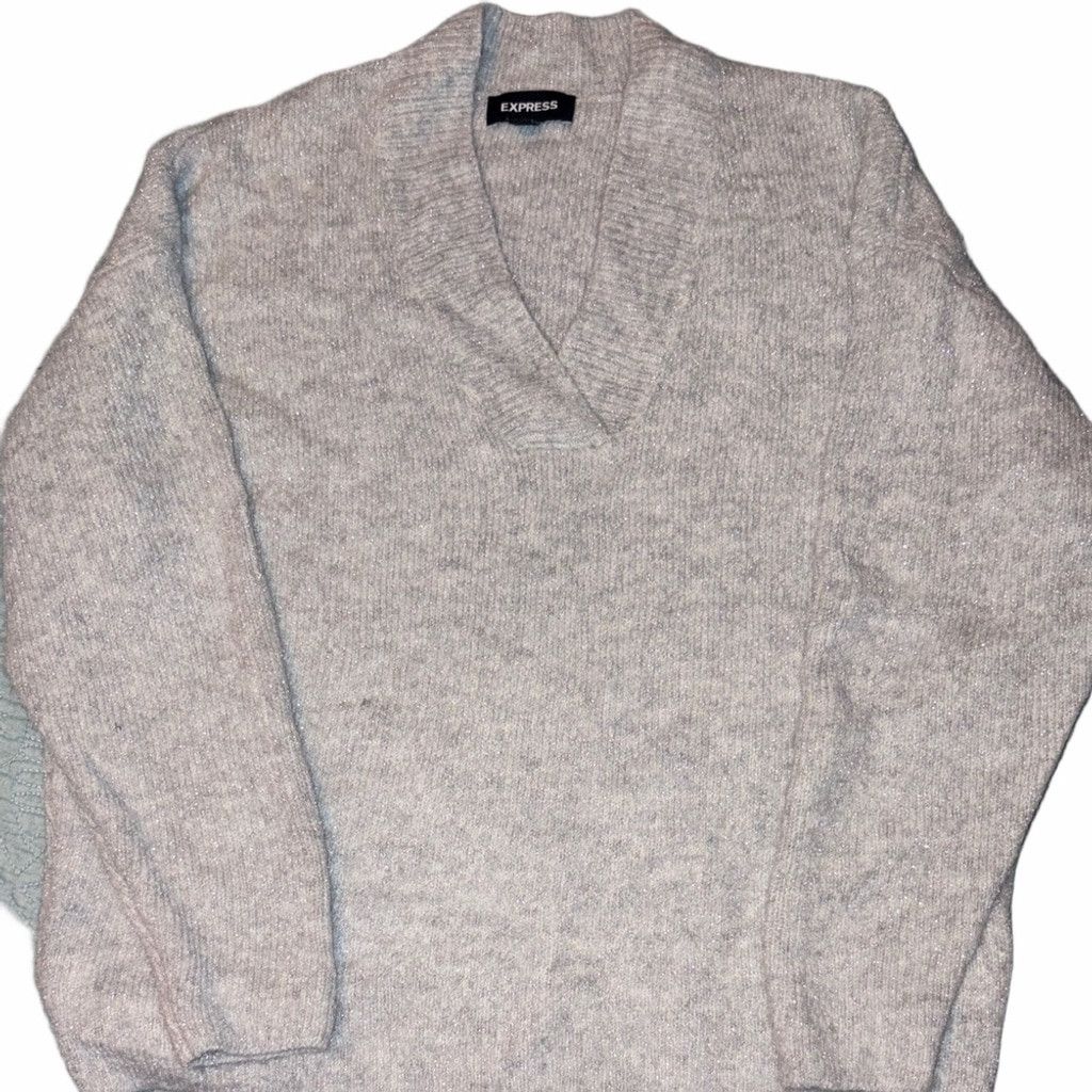 Express Express Silver Oversized V-Neck Sweater | EUC | Sz XS - M Size XS / US 0-2 / IT 36-38 - 1 Thumbnail