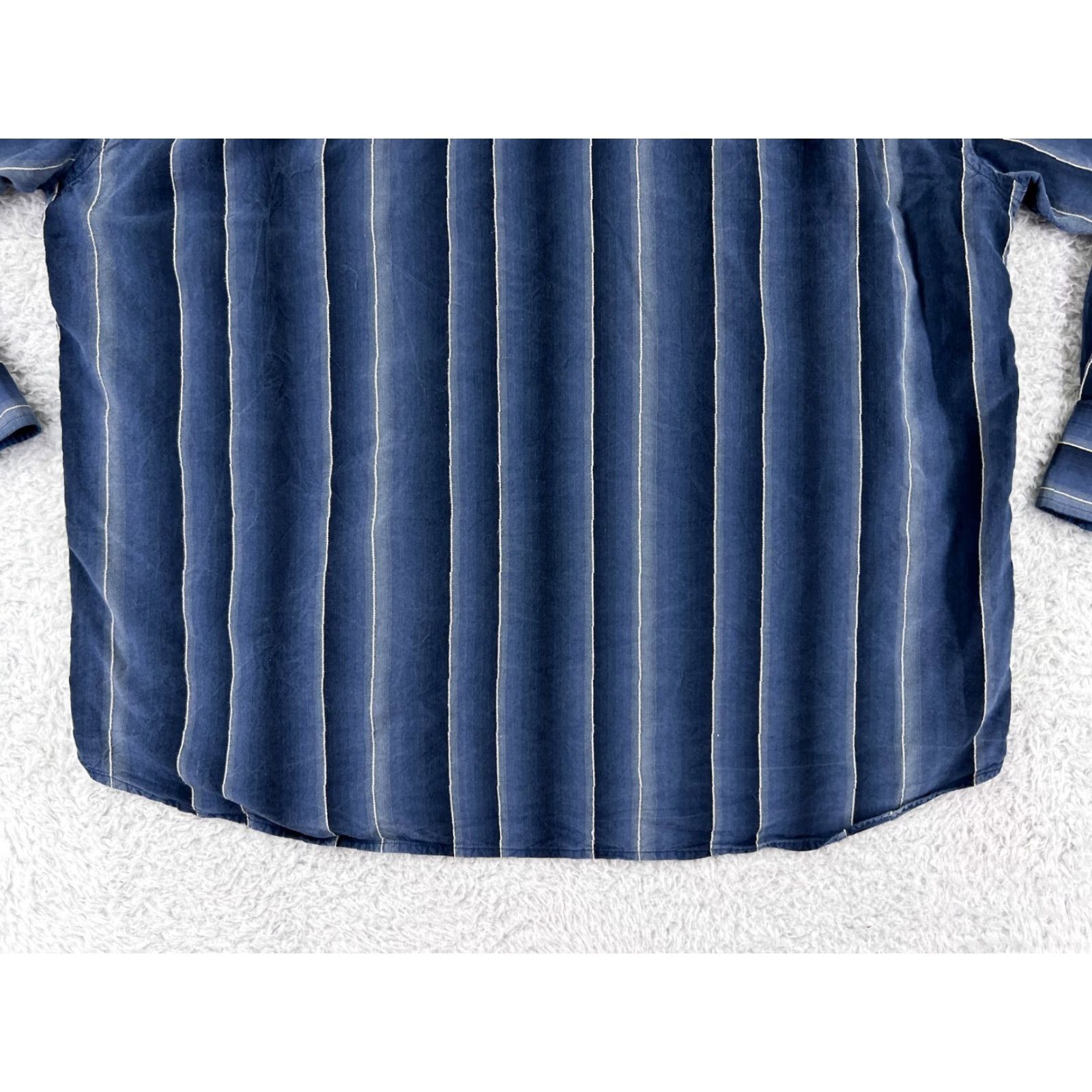 Tommy Bahama Tommy Bahama Shirt Mens XL Blue Striped Silk Button-Up 100% Silk Aloha Beach Hawaiian Vacation Resort Shirt Men Size US XL / EU 56 / 4 - 7 Thumbnail