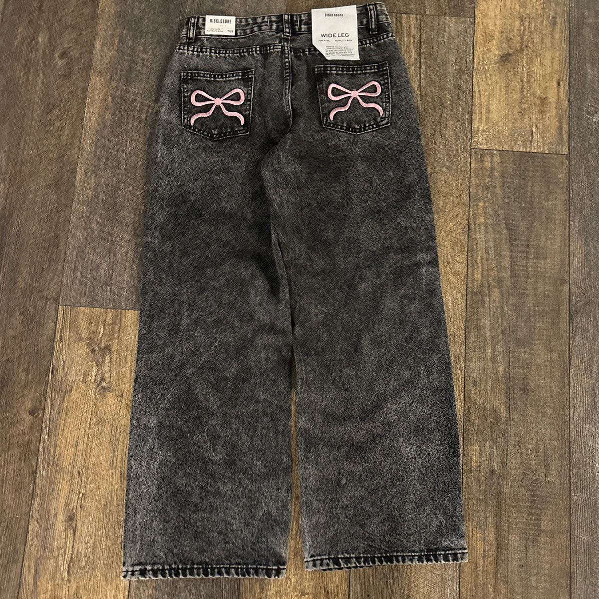 Other 7/28 Black low rise wide-leg novelty bow denim jeans Size 28" / US 6 / IT 42 - 3 Thumbnail