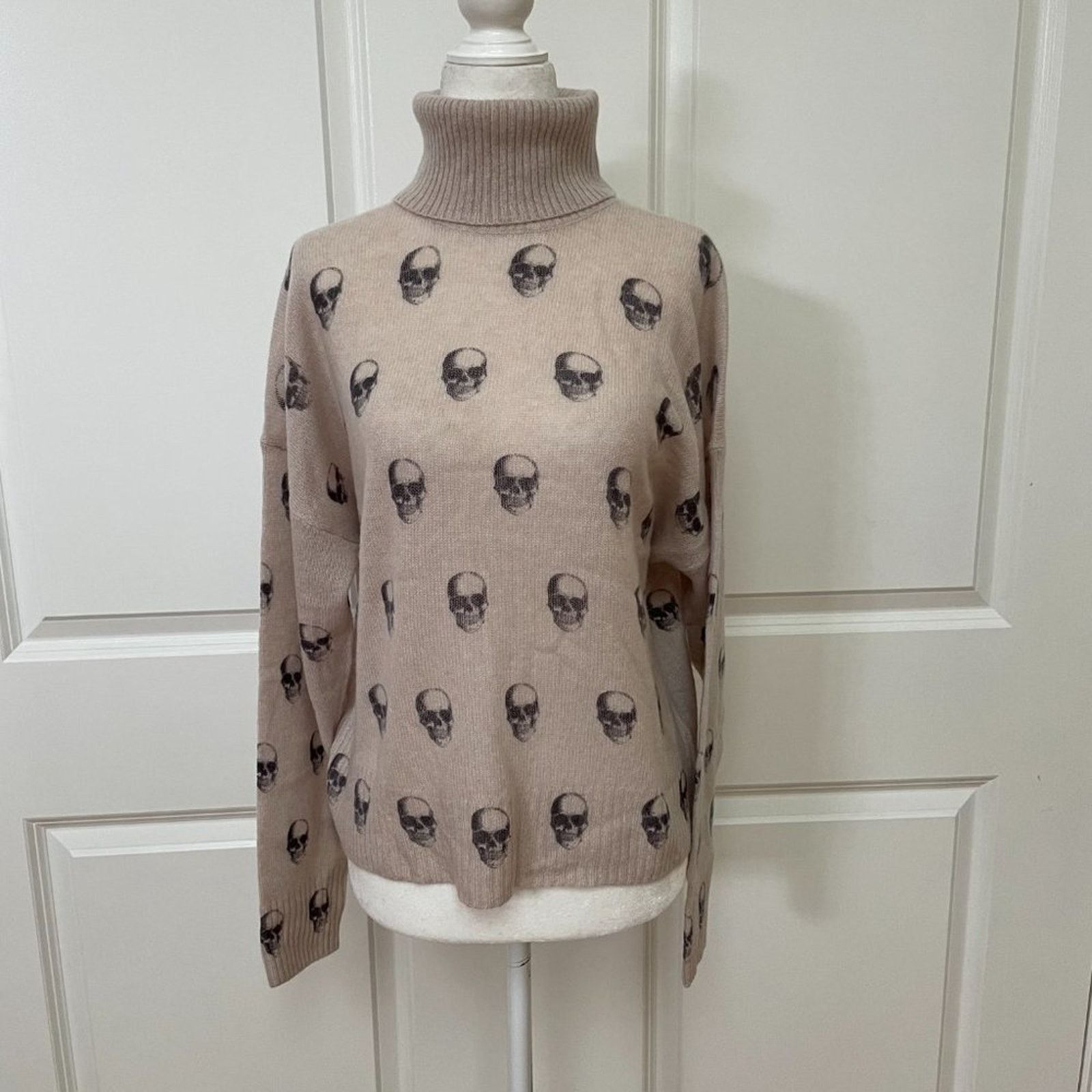 360Cashmere Miley Skull-Print Cashmere Sweater from 360 Cashmere Size S / US 4 / IT 40 - 1 Thumbnail