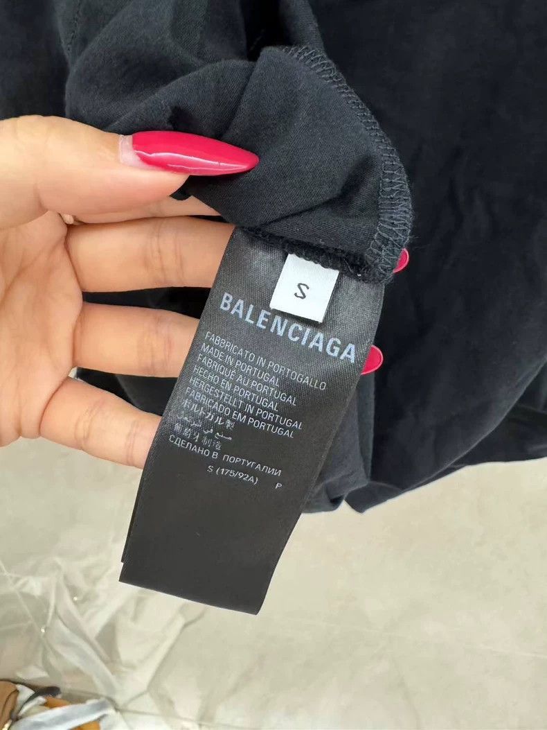 Balenciaga Balenciaga Neck embroidery logo hole short sleeve Size US S / EU 44-46 / 1 - 4 Thumbnail