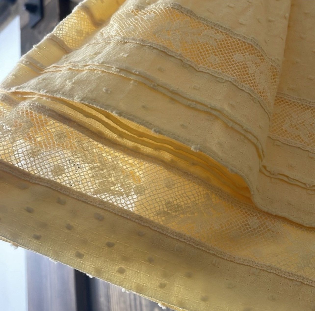 Joie Joie Rare Yellow Lace & Polka-Dotted Amerie Mini Skirt NEW Size 27" / US 4 / IT 40 - 5 Thumbnail