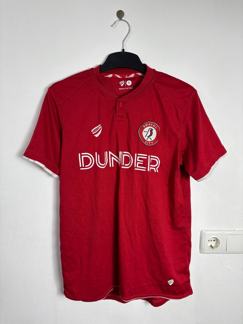 Other Bristol City 2019-2020 Home Jersey T-Shirt Tee Football Size US S / EU 44-46 / 1 - 1 Thumbnail