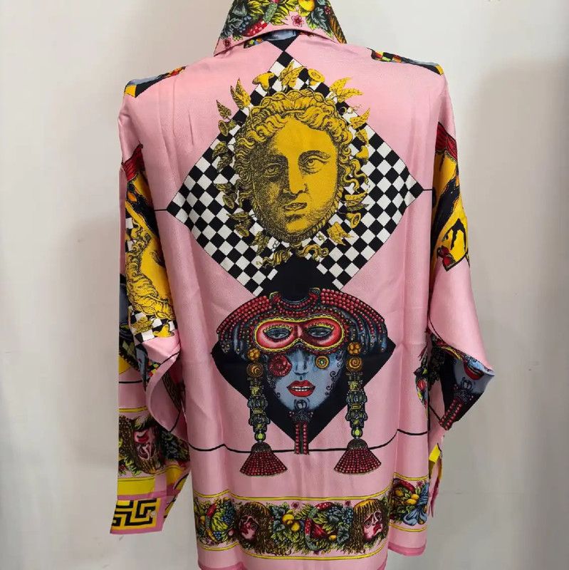 Versace Versace Pink Silk Long Sleeve T-Shirt 0089 Size M / US 6-8 / IT 42-44 - 1 Thumbnail