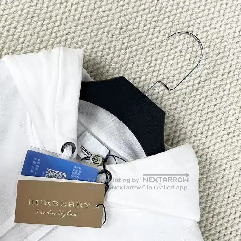 Burberry Burberry White Cotton Logo Hoodie for Women. Size XXS / US 00 / IT 34 - 3 Thumbnail