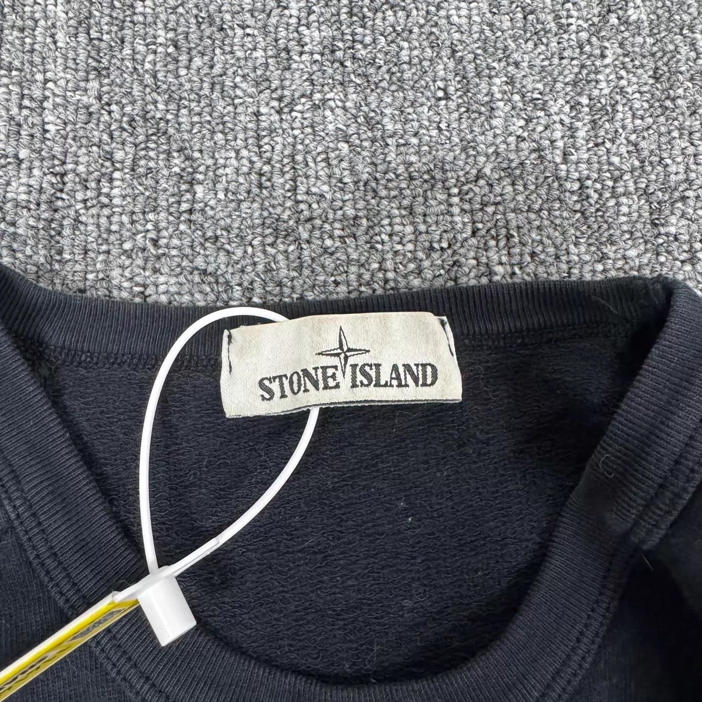 Stone Island Stone Island Distressed Patch Crewneck M 99 New Size US M / EU 48-50 / 2 - 6 Thumbnail