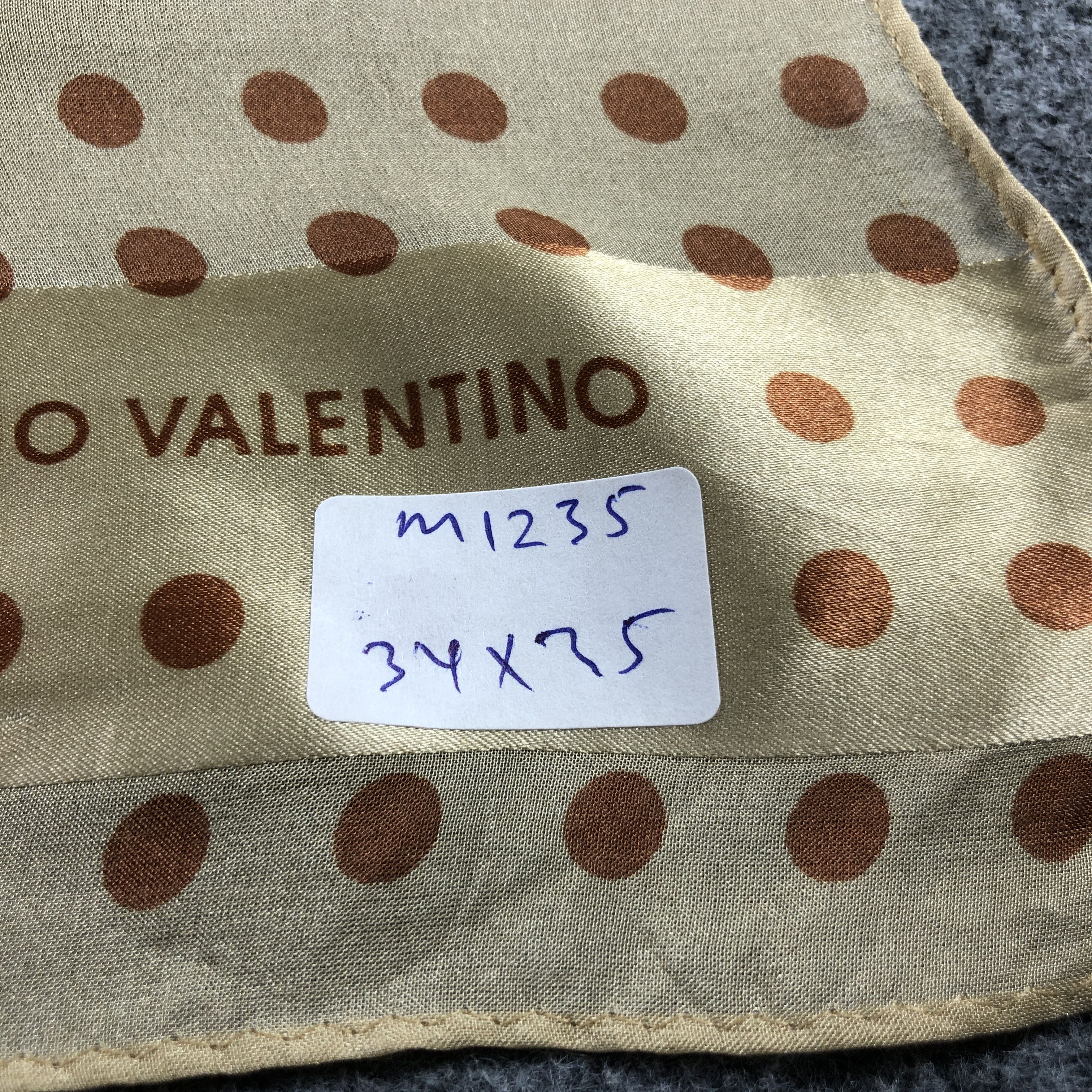Mario Valentino Vintage Mario Valentino Slit Thread Silk Scarf M1235 Size ONE SIZE - 11 Thumbnail