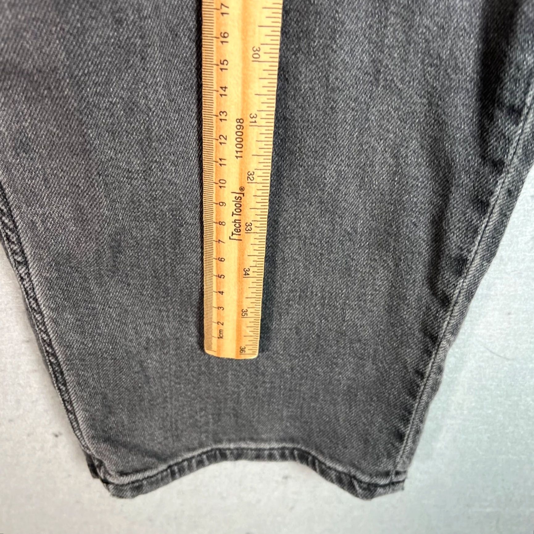 Uniqlo VINTAGE Untold Jeans Mens 2XL 39-42 Gray Denim Pants Waist Cotton Casual Relaxed Fit Mens Size US 39 - 7 Thumbnail
