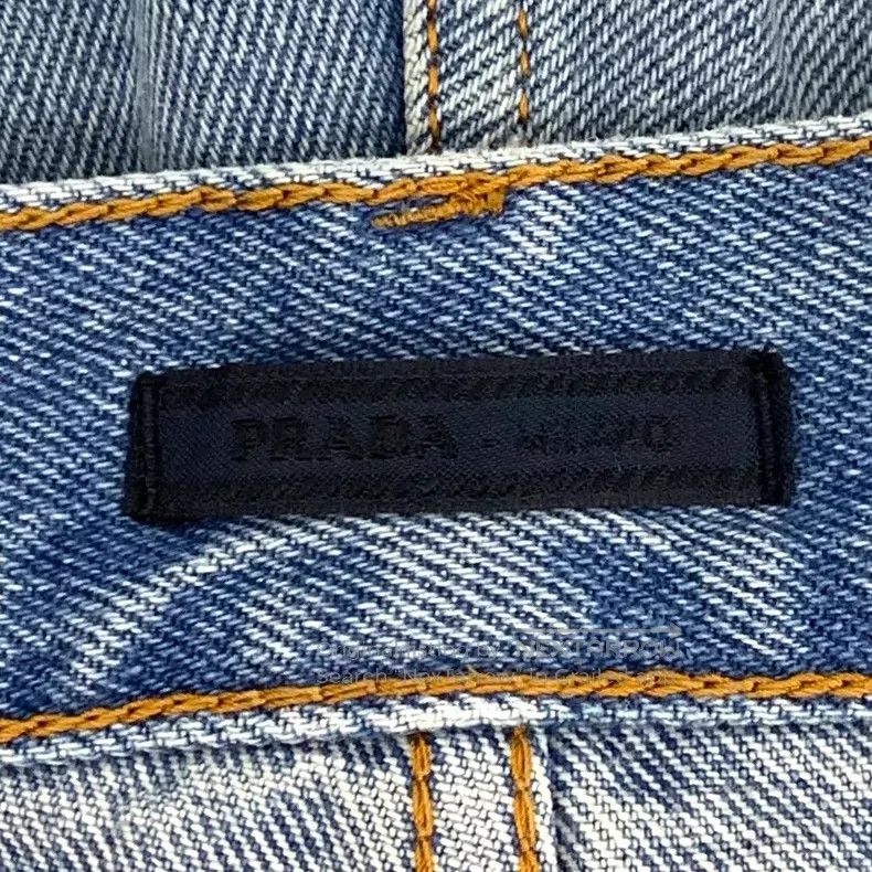 Prada Prada Blue washed cotton triangle casual denim shorts Size 30" / US 8 / IT 44 - 7 Thumbnail