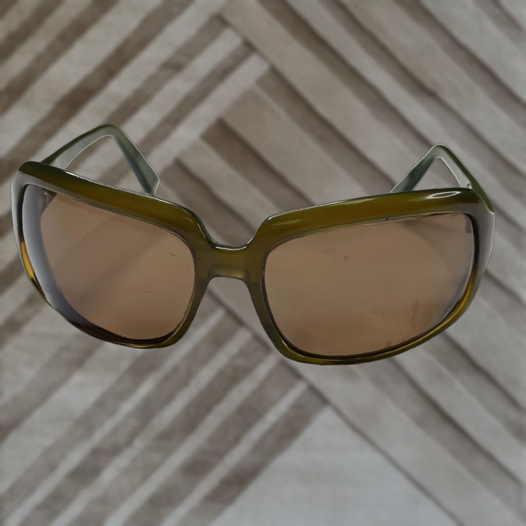 Oliver Peoples VINTAGE Oliver Peoples Bella Donna JAS Women Designer Oversized Sunglasses 64◻17-120 Brown Brown 120 mm Womens Sunglasses Size ONE SIZE - 1 Thumbnail