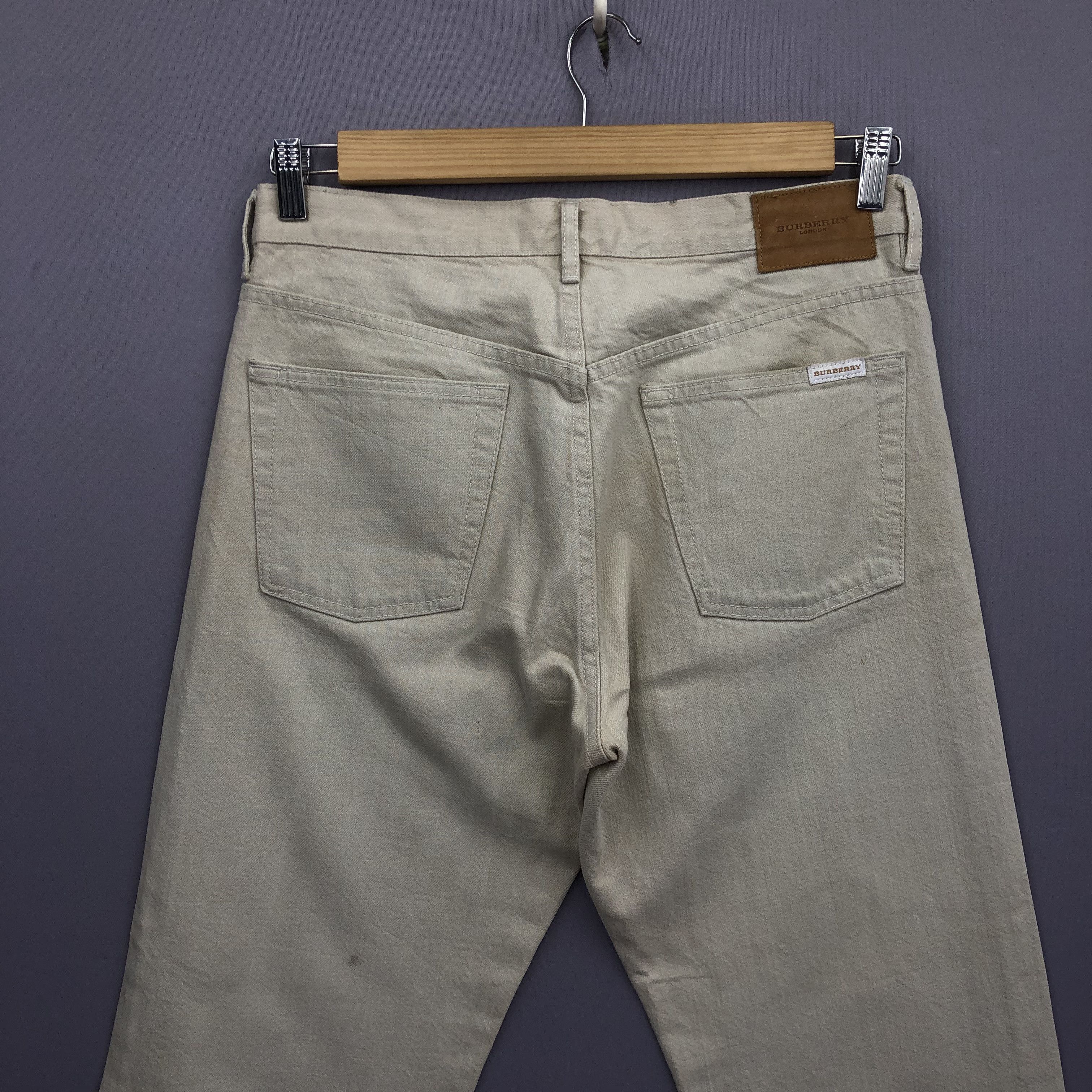 Burberry Vintage Burberry Jeans Burberry's Denim Pants Size US 32 / EU 48 - 4 Thumbnail