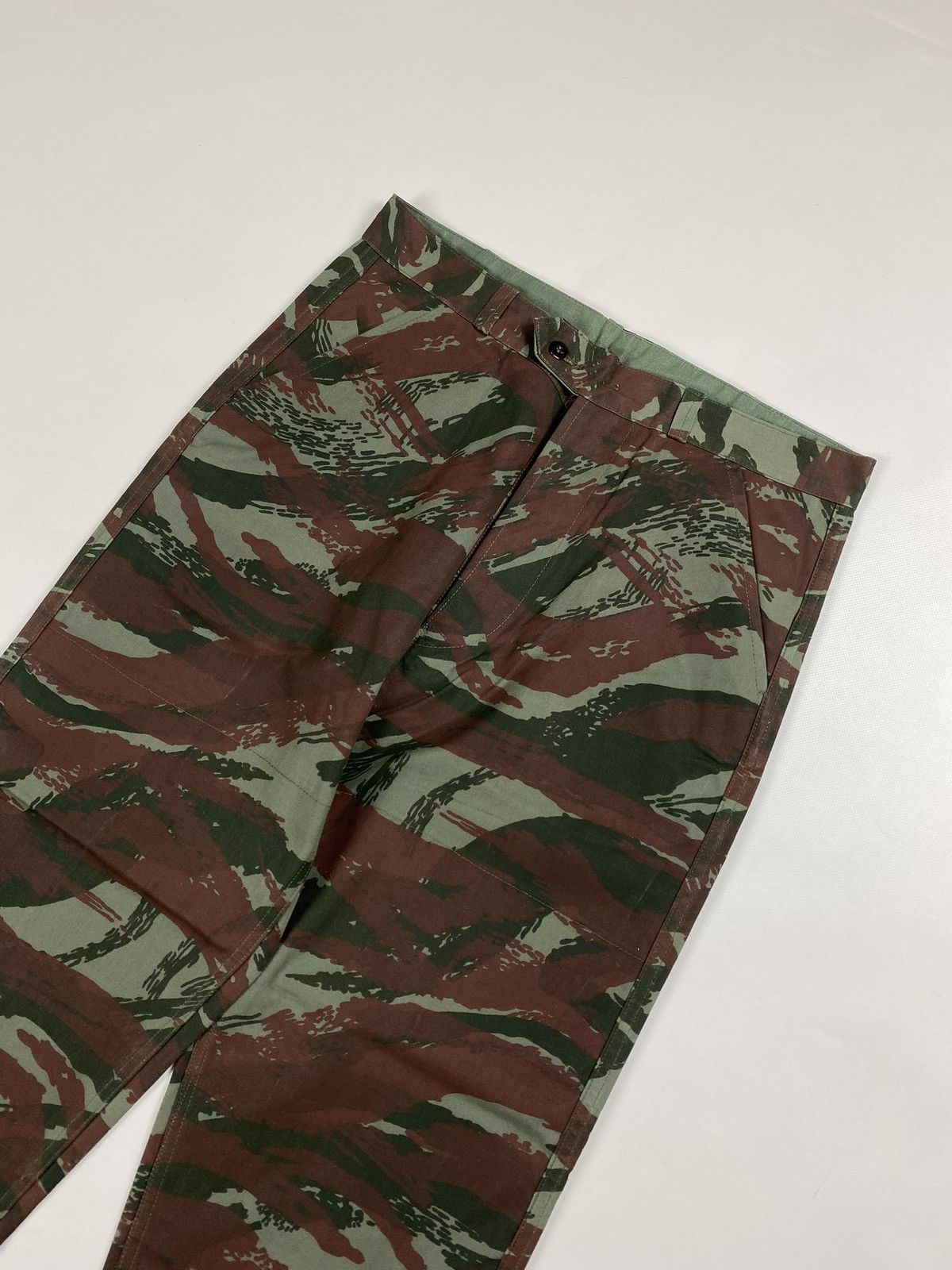 Vintage Vintage men’s Ailee Zipper Camo Hunting Pants Trousers Size US 31 - 4 Thumbnail