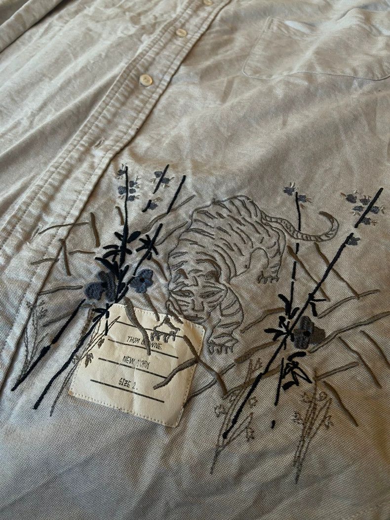 Thom Browne Thom Browne size2 Tiger embroidered shirt Size US M / EU 48-50 / 2 - 2 Thumbnail