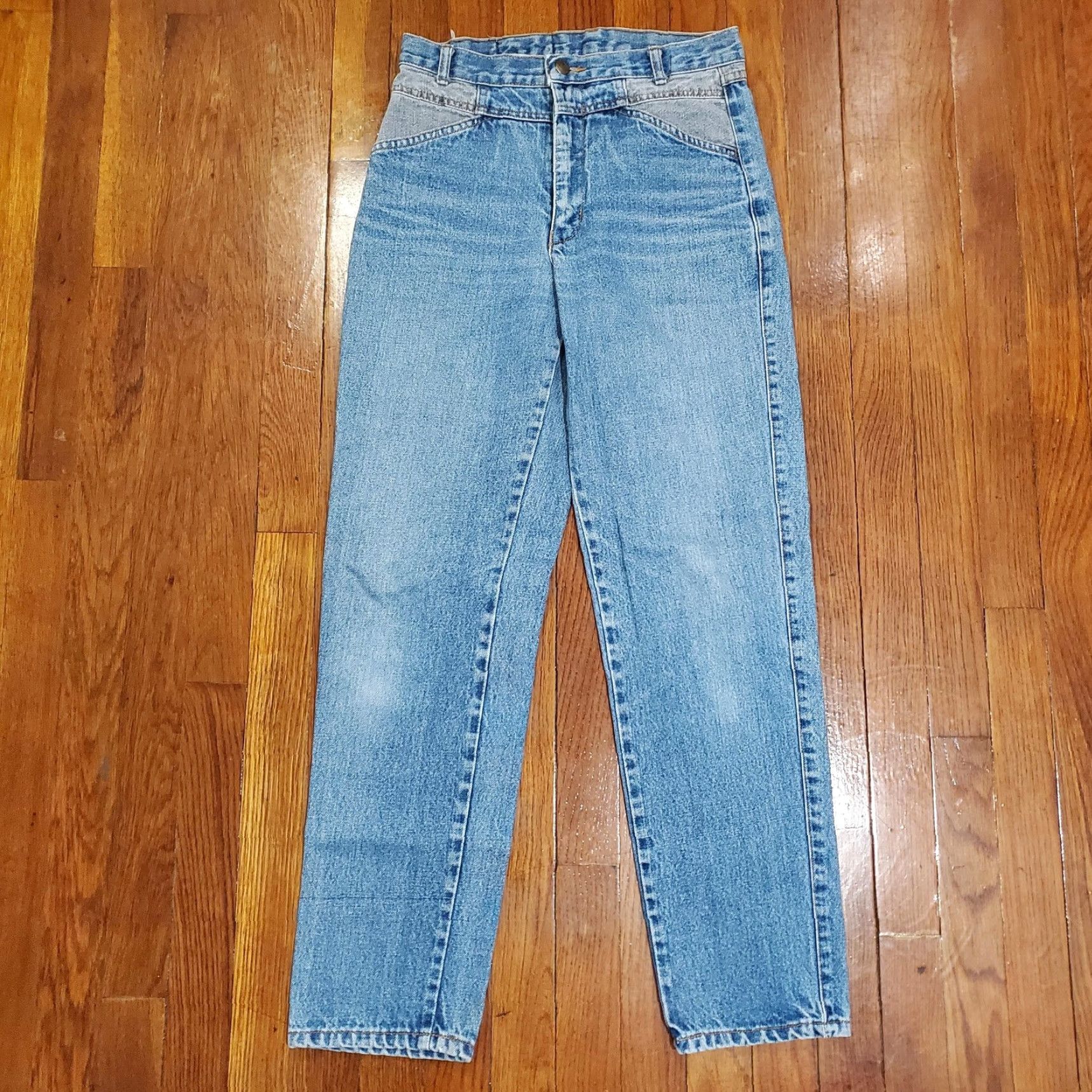 Vintage VINTAGE Basic Helium Mom Jeans Juniors 9 Blue Medium Wash High Rise Denim 29x30 Distressed Pockets Size 30" / US 8 / IT 44 - 6 Thumbnail