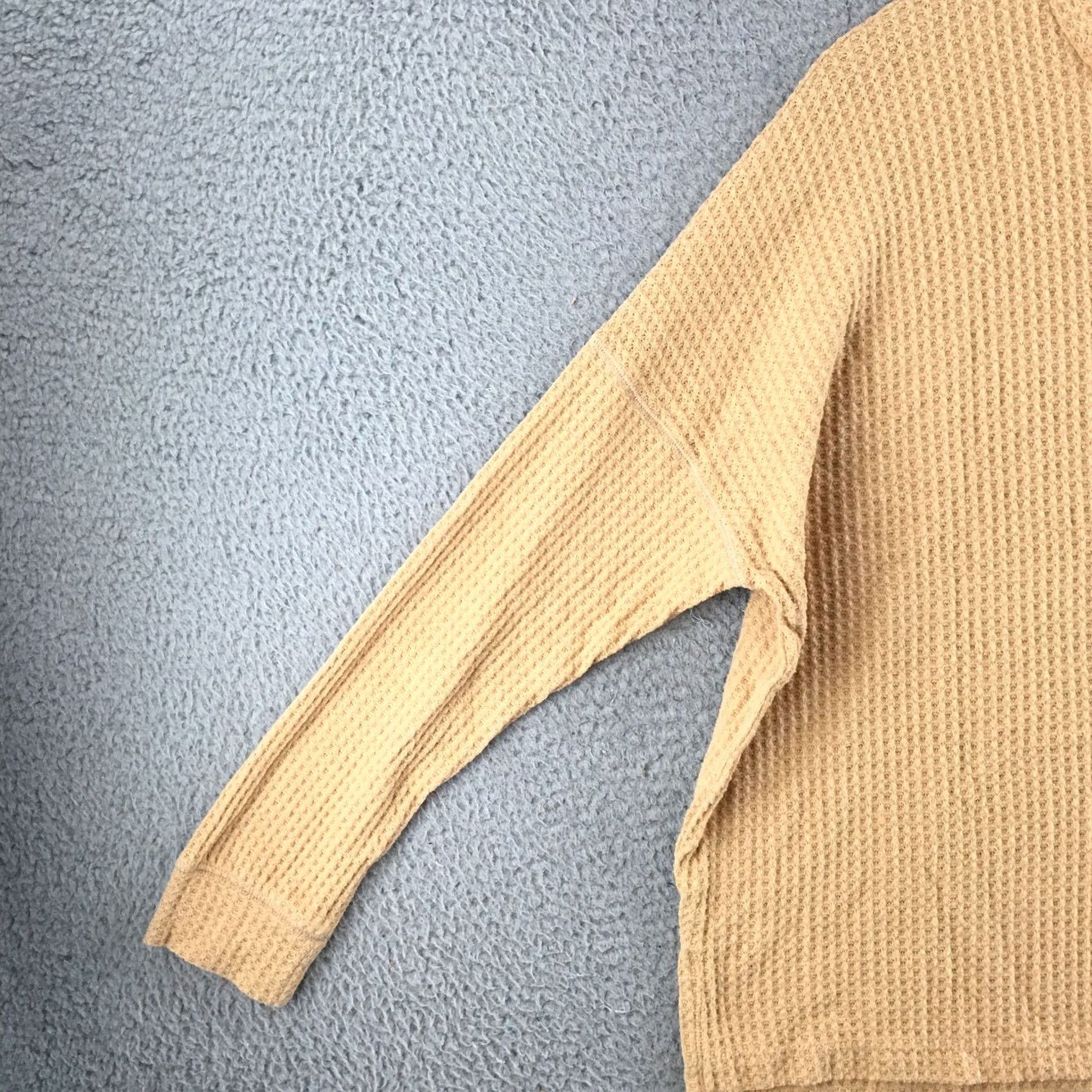 American Eagle Outfitters American Eagle Outfitters Sweatshirt Womens L Tan Long Sleeve Waffle Knit Top Size L / US 10 / IT 46 - 4 Thumbnail