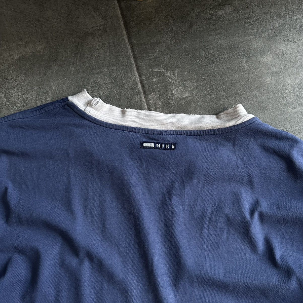 Nike × Vintage Vintage Nike T-shirts Centre Swoosh Ugly Fashion Y2K 00s Size US XXL / EU 58 / 5 - 12 Thumbnail