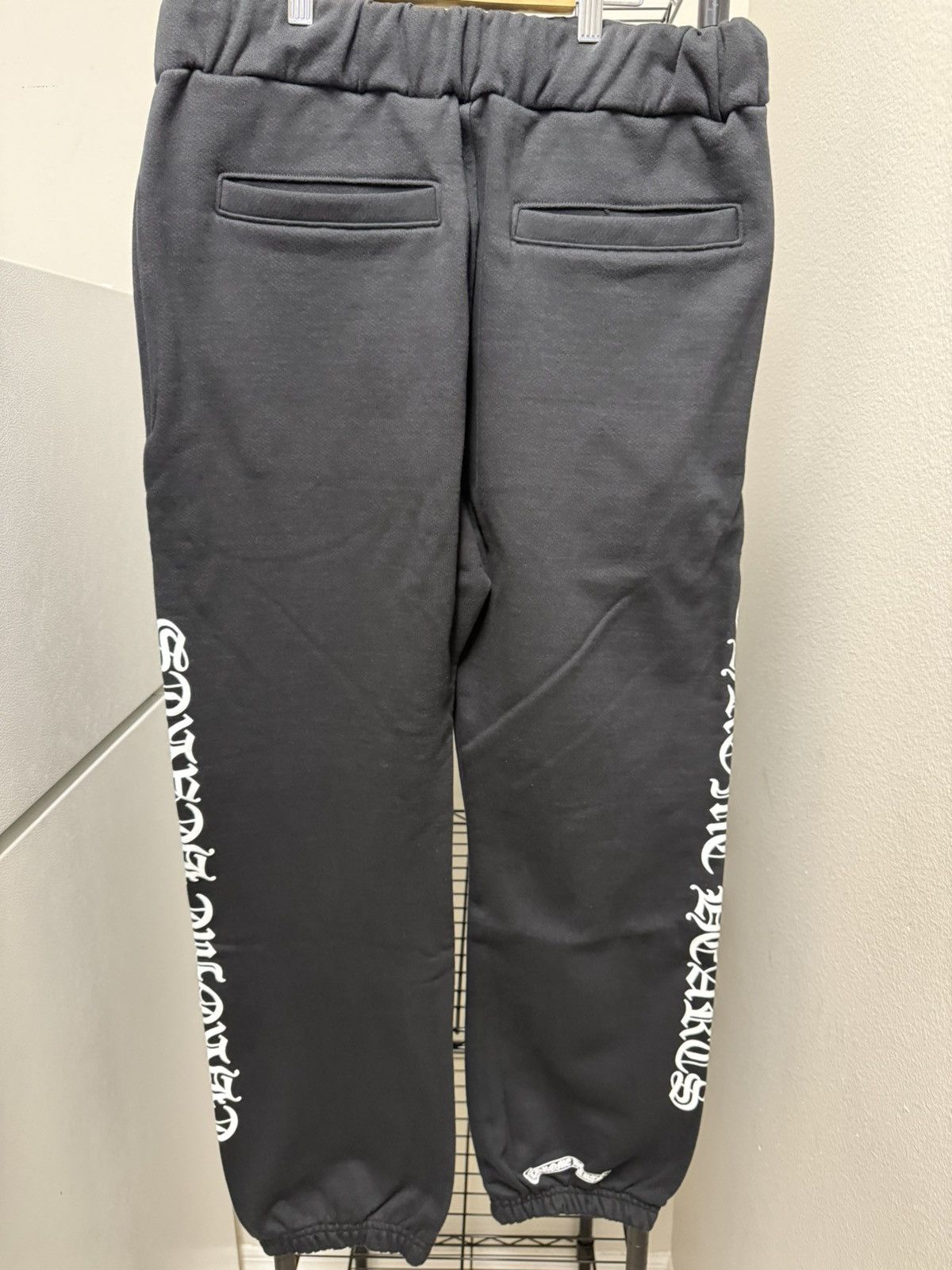 Chrome Hearts Chrome Hearts Scroll logo Sweatpants Black/White Size US 32 / EU 48 - 2 Thumbnail