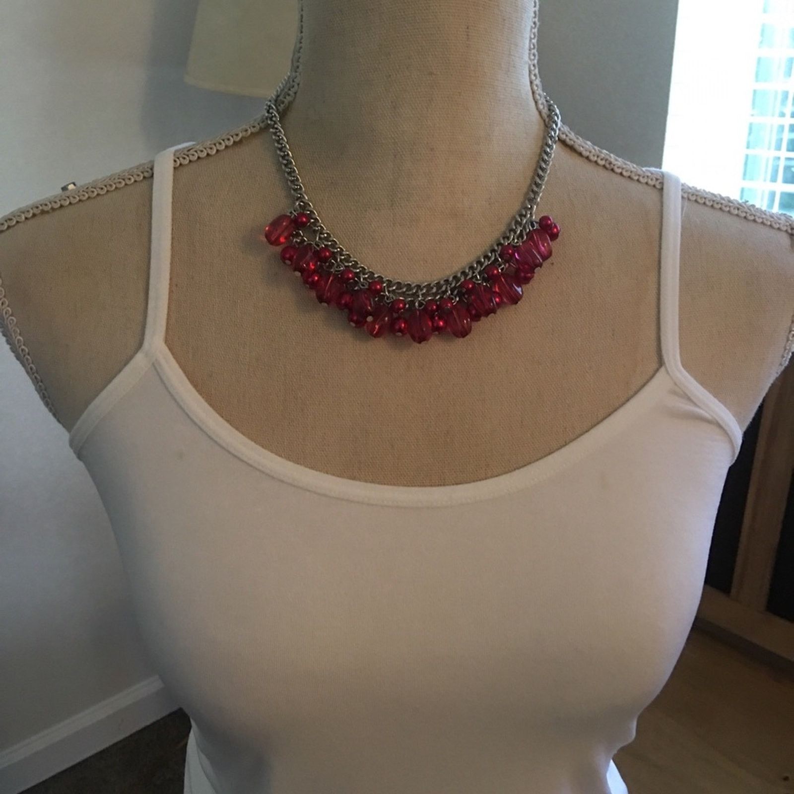 Jewelry Fuchsia pink beaded fringe chain link necklace Size ONE SIZE - 3 Thumbnail