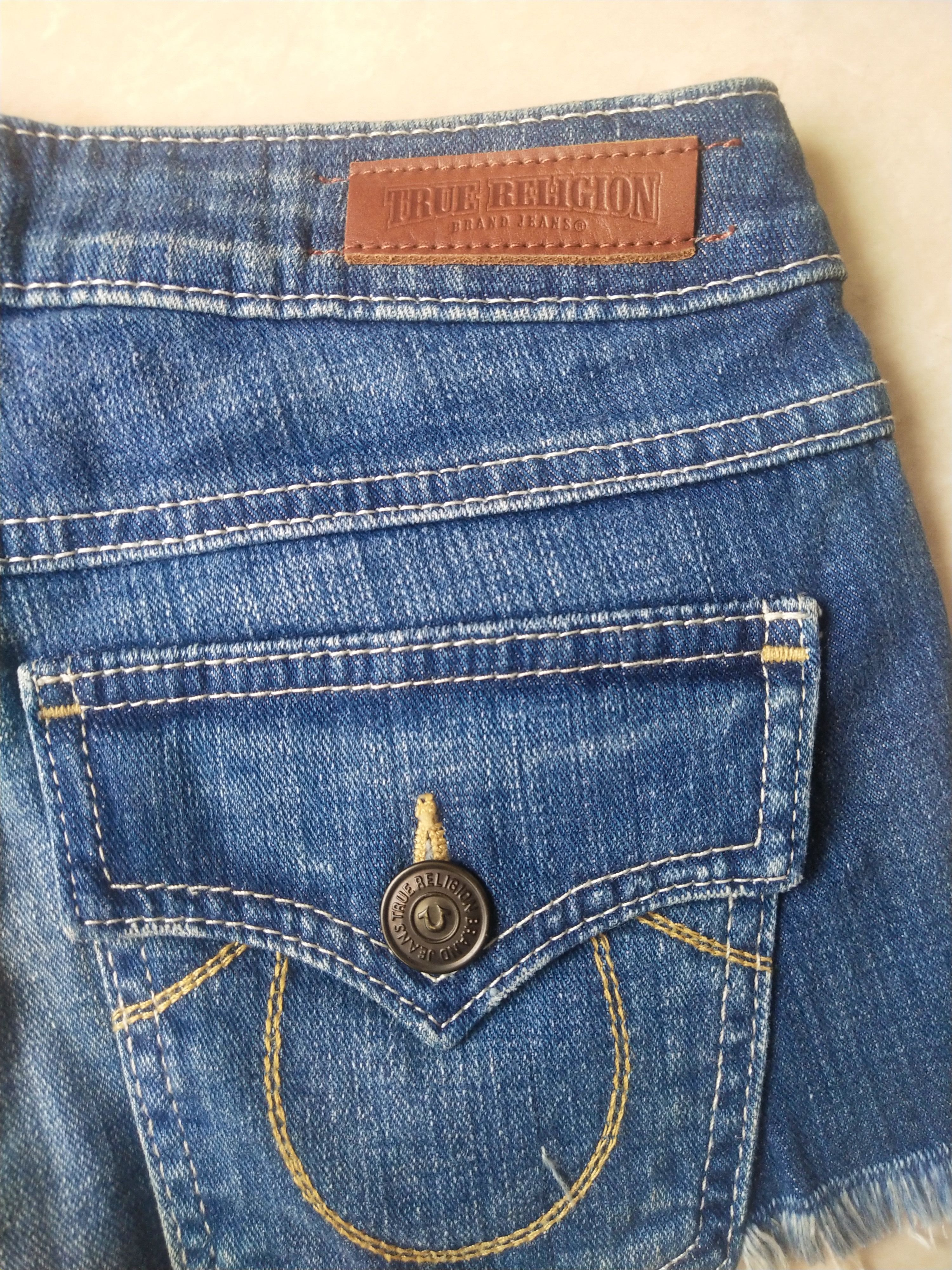 True Religion True Religion USA Made Cutoff Denim Shorts Embroidered Side Size 28" / US 6 / IT 42 - 4 Thumbnail