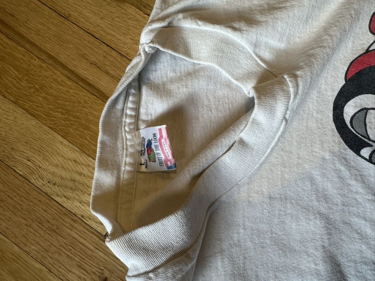 Fruit Of The Loom × Vintage Vintage Penguin Chill T shirt Size US L / EU 52-54 / 3 - 3 Thumbnail