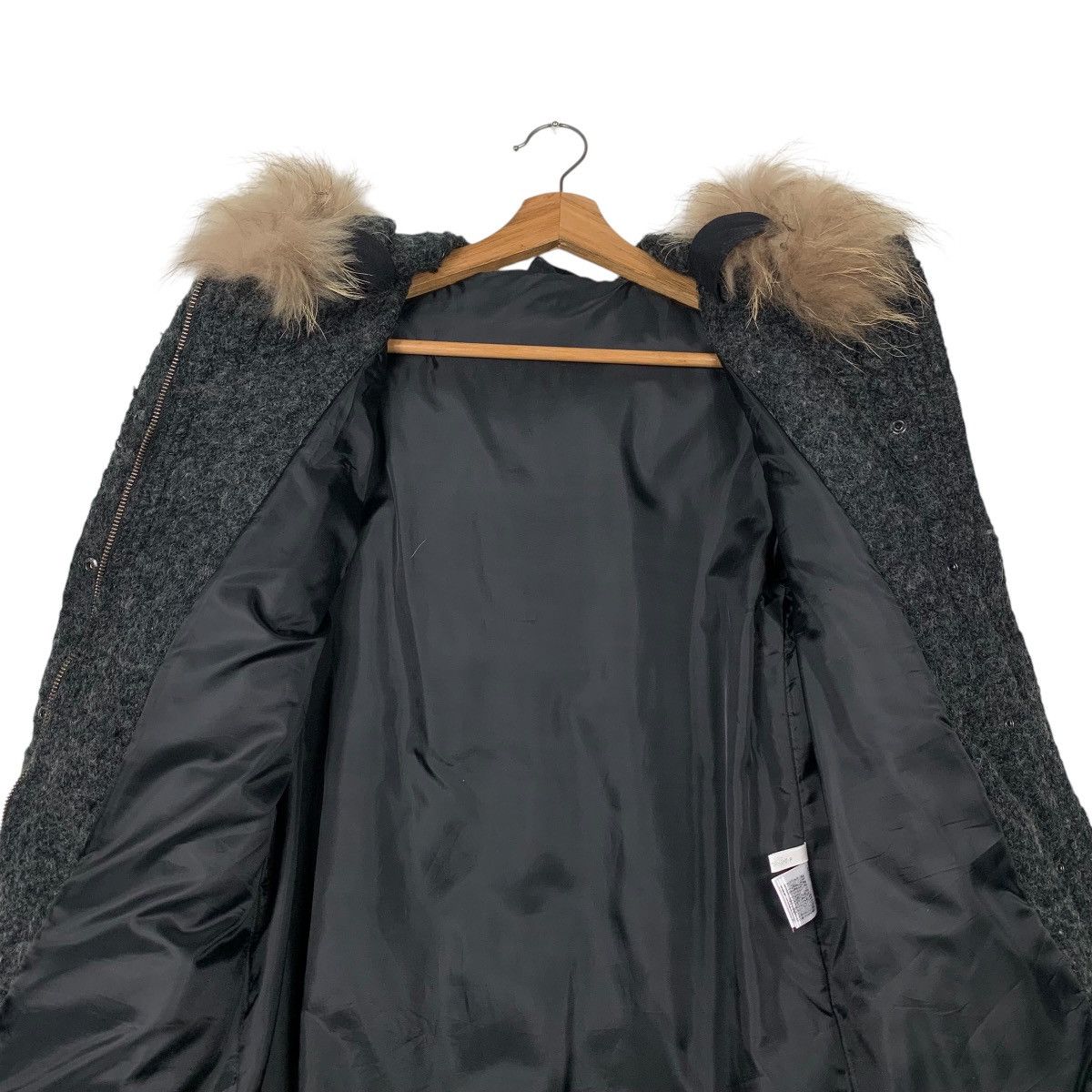 Japanese Brand GALCONINA Racoon Fur Hoodie Wool Jacket #2291-C102 Size S / US 4 / IT 40 - 13 Thumbnail